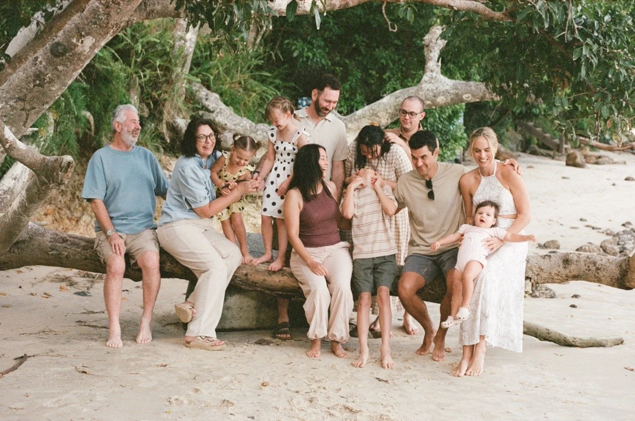 extended family photoshoot gold coast film