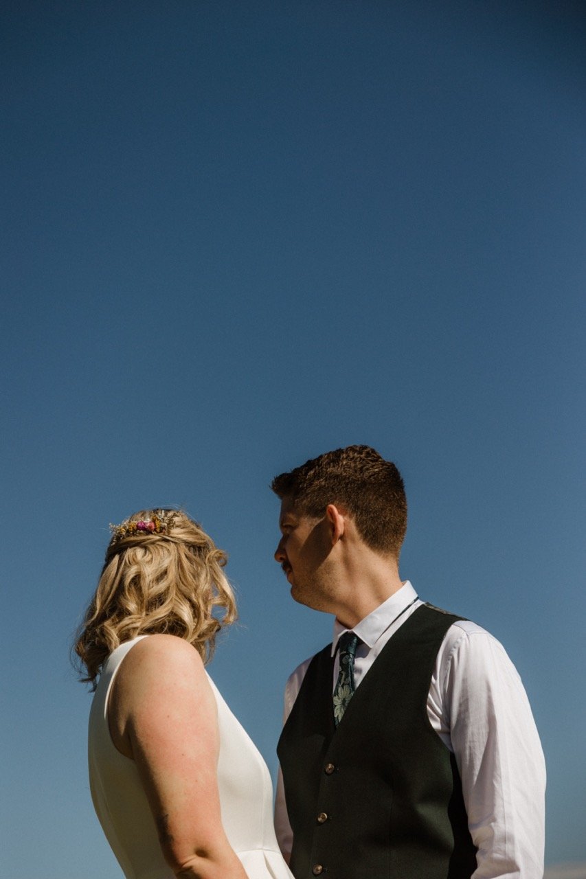 bride and groom photos blue sky gold coast