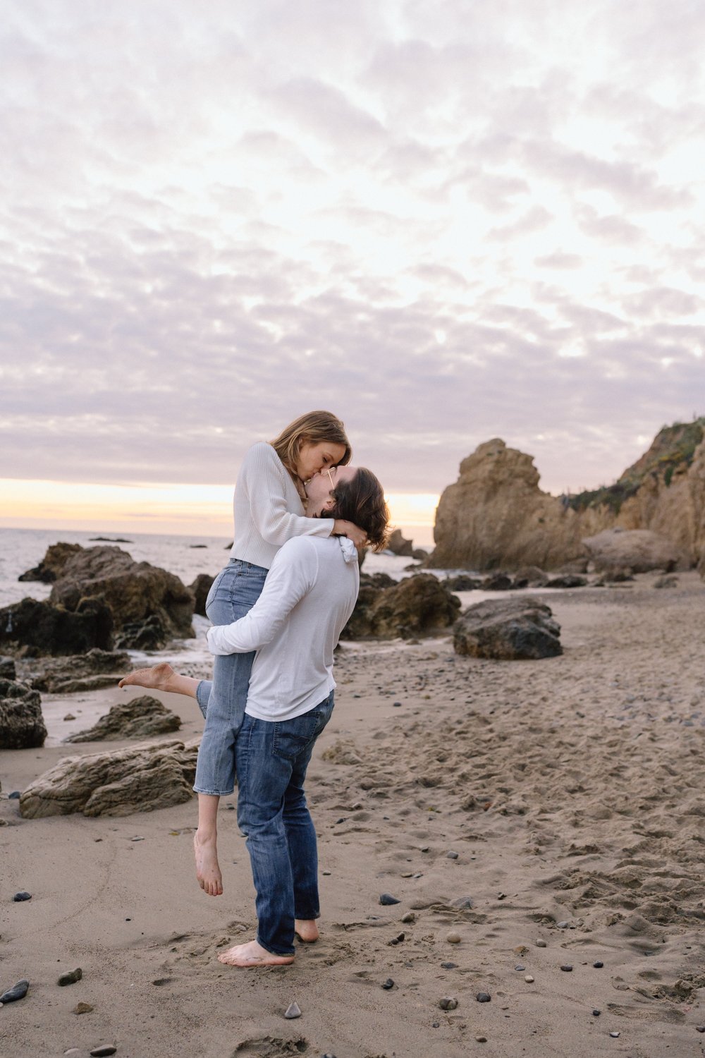 23.03.28_Matador Beach_Malibu Engagement Session L-auren + Eric_Melissa Rae Photography-112.jpg