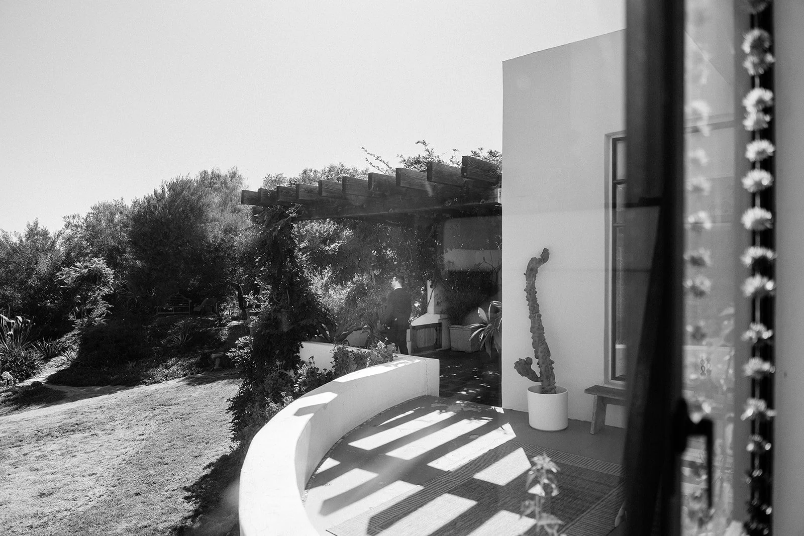 Emanuela + Josh_Wedding_Inn of the Seventh Ray_Topanga_25.10.04_Melissa Rae Photography-82.jpg