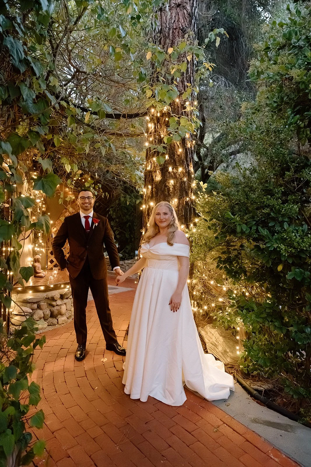 Emanuela + Josh_Wedding_Inn of the Seventh Ray_Topanga_25.10.04_Melissa Rae Photography-601.jpg