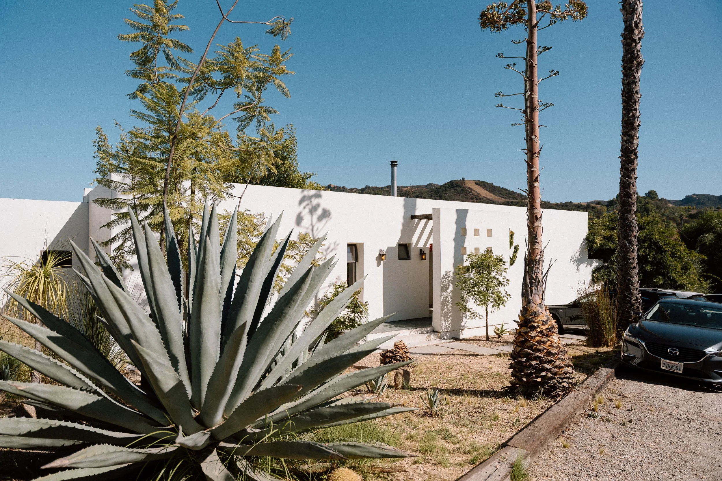 Emanuela + Josh_Wedding_Inn of the Seventh Ray_Topanga_25.10.04_Melissa Rae Photography-1.jpg