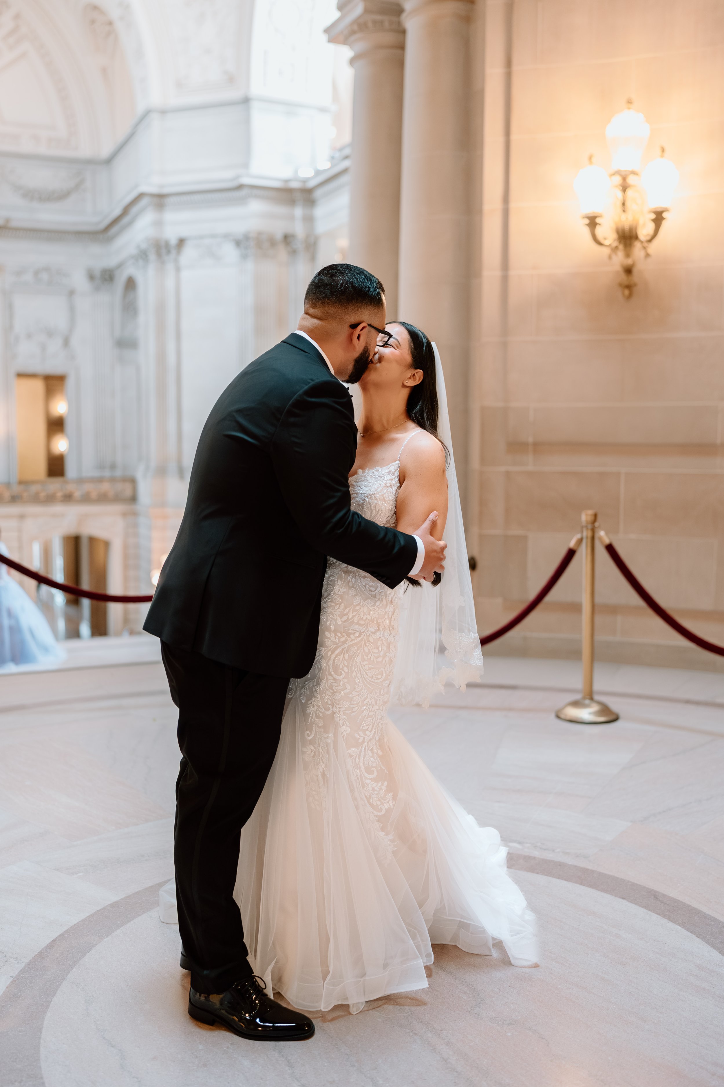 Josh + Vi_Wedding_San Francisco City Hall_26.04.09_Melissa Rae Photography-40.jpg