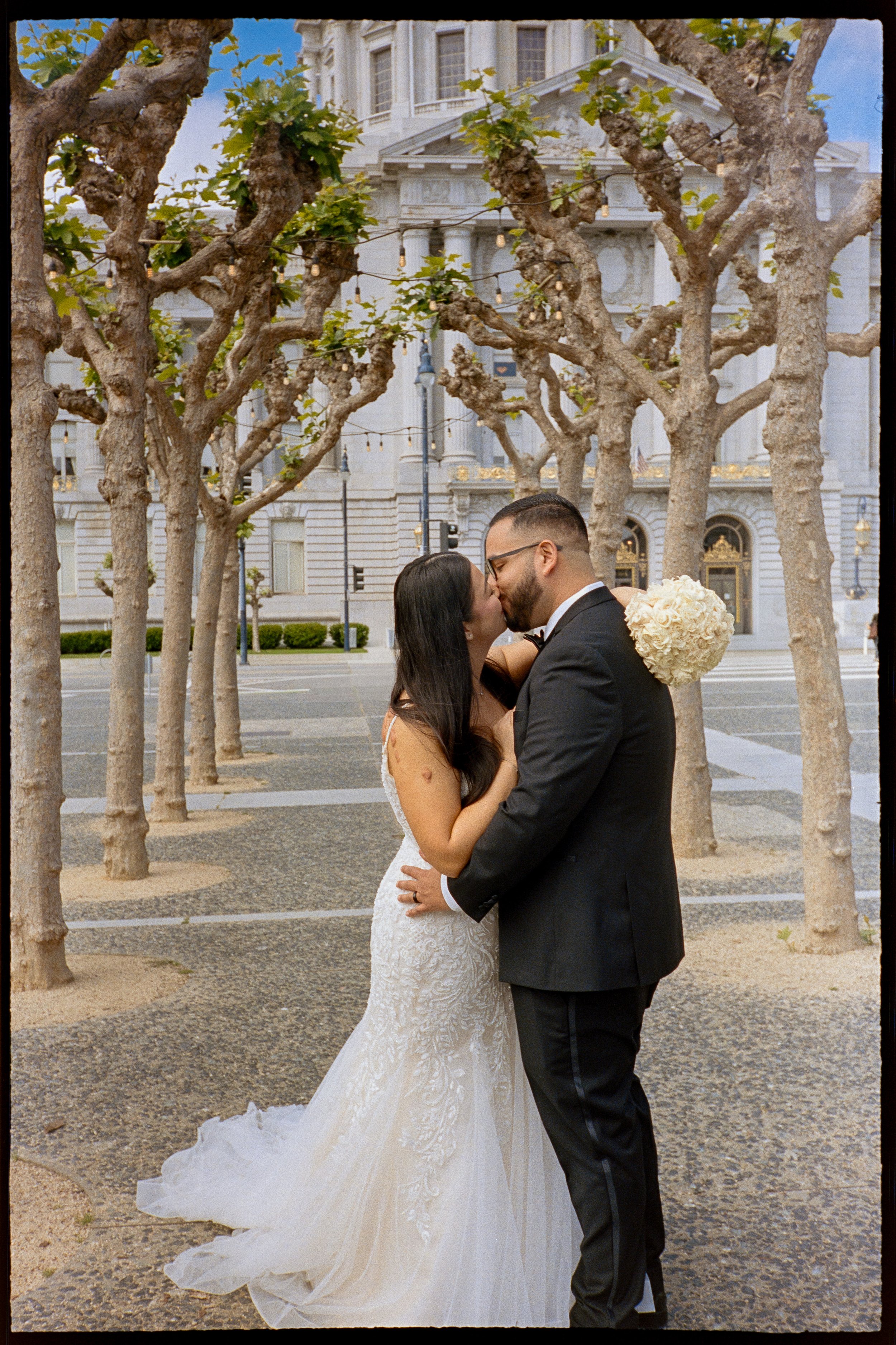 Josh + Vi_Wedding_San Francisco City Hall_26.04.09_Melissa Rae Photography-178.jpg