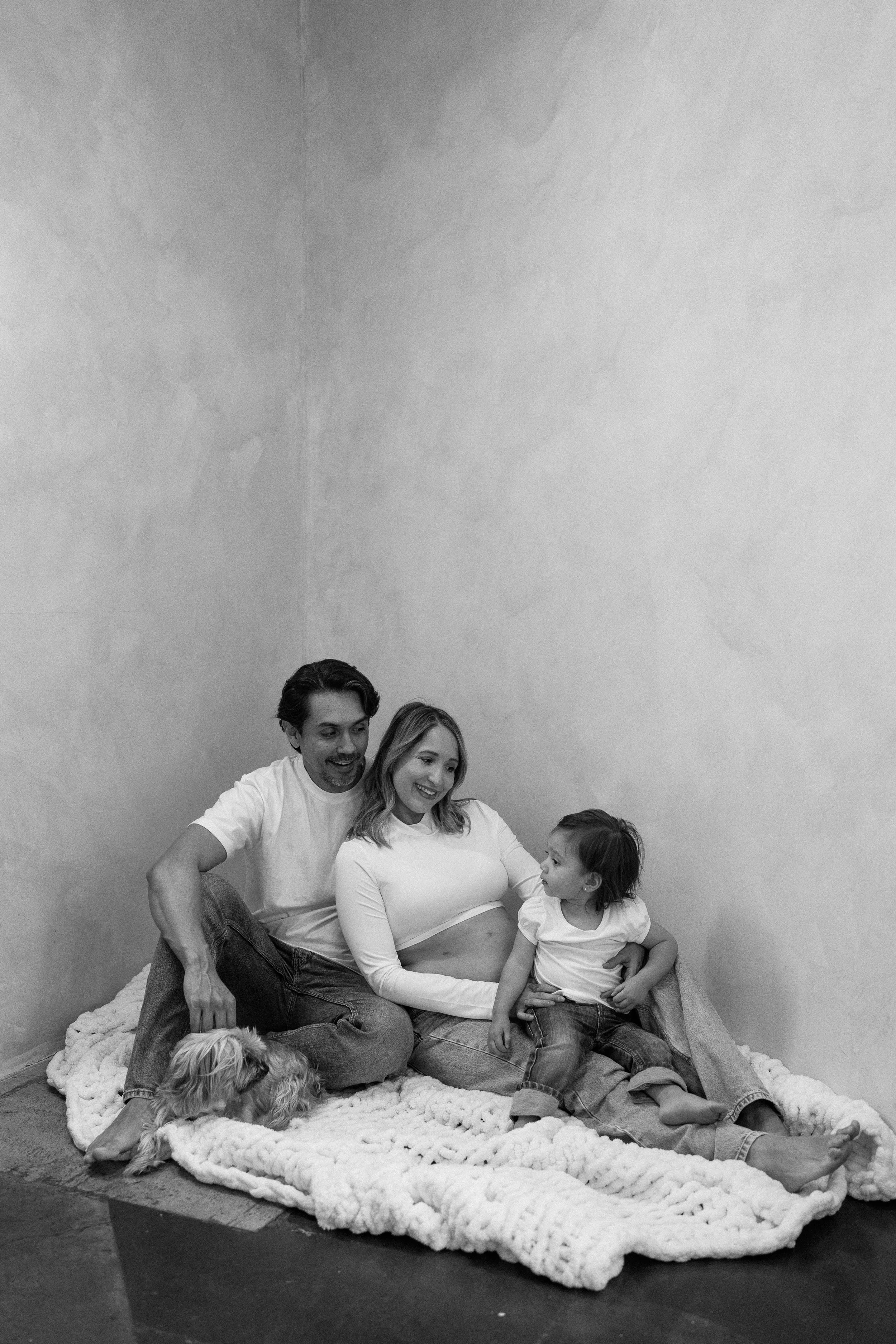 Ana + Servando_Maternity_Costa Mesa_26.05.17_Melissa Rae Photography-9.jpg