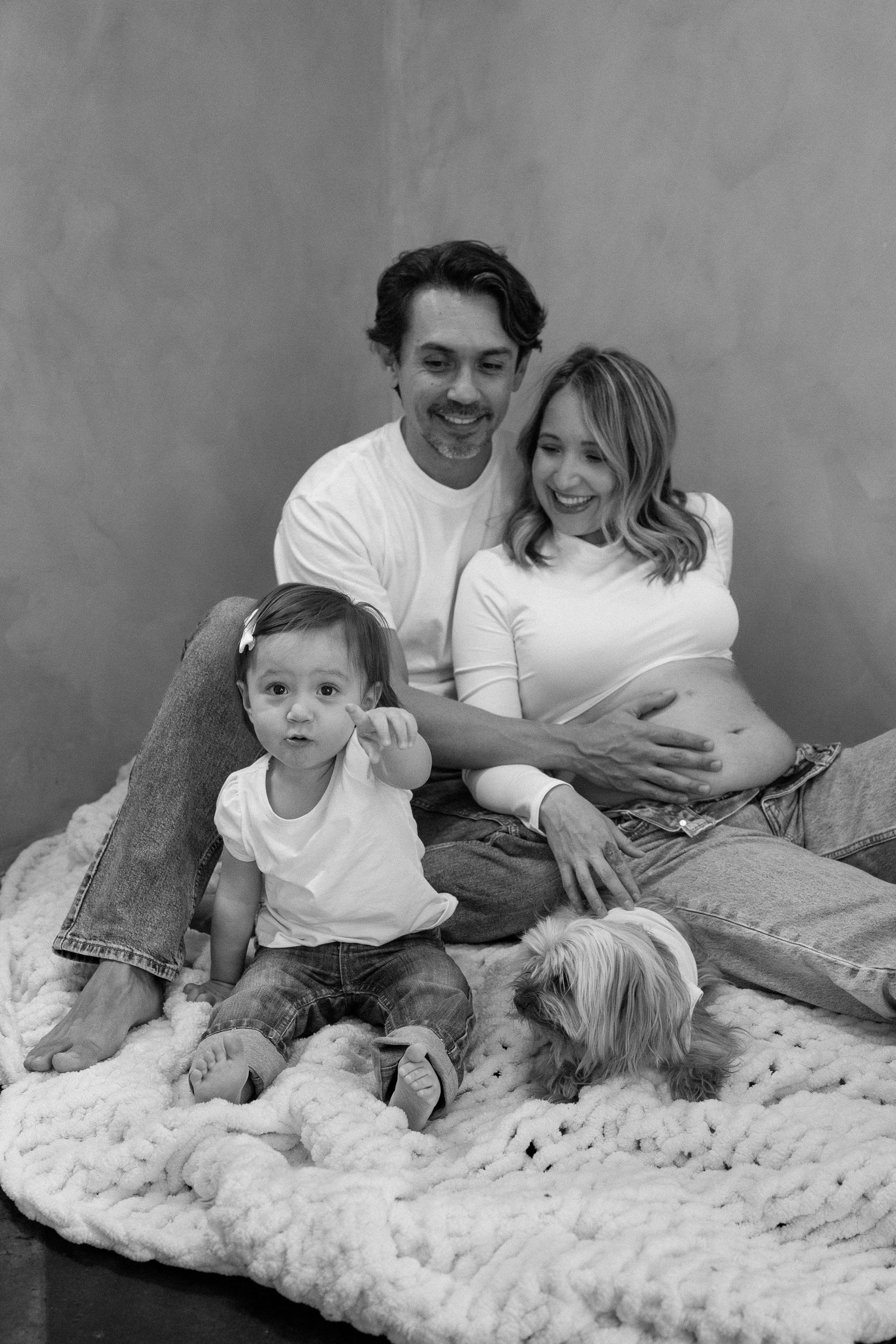 Ana + Servando_Maternity_Costa Mesa_26.05.17_Melissa Rae Photography-18.jpg