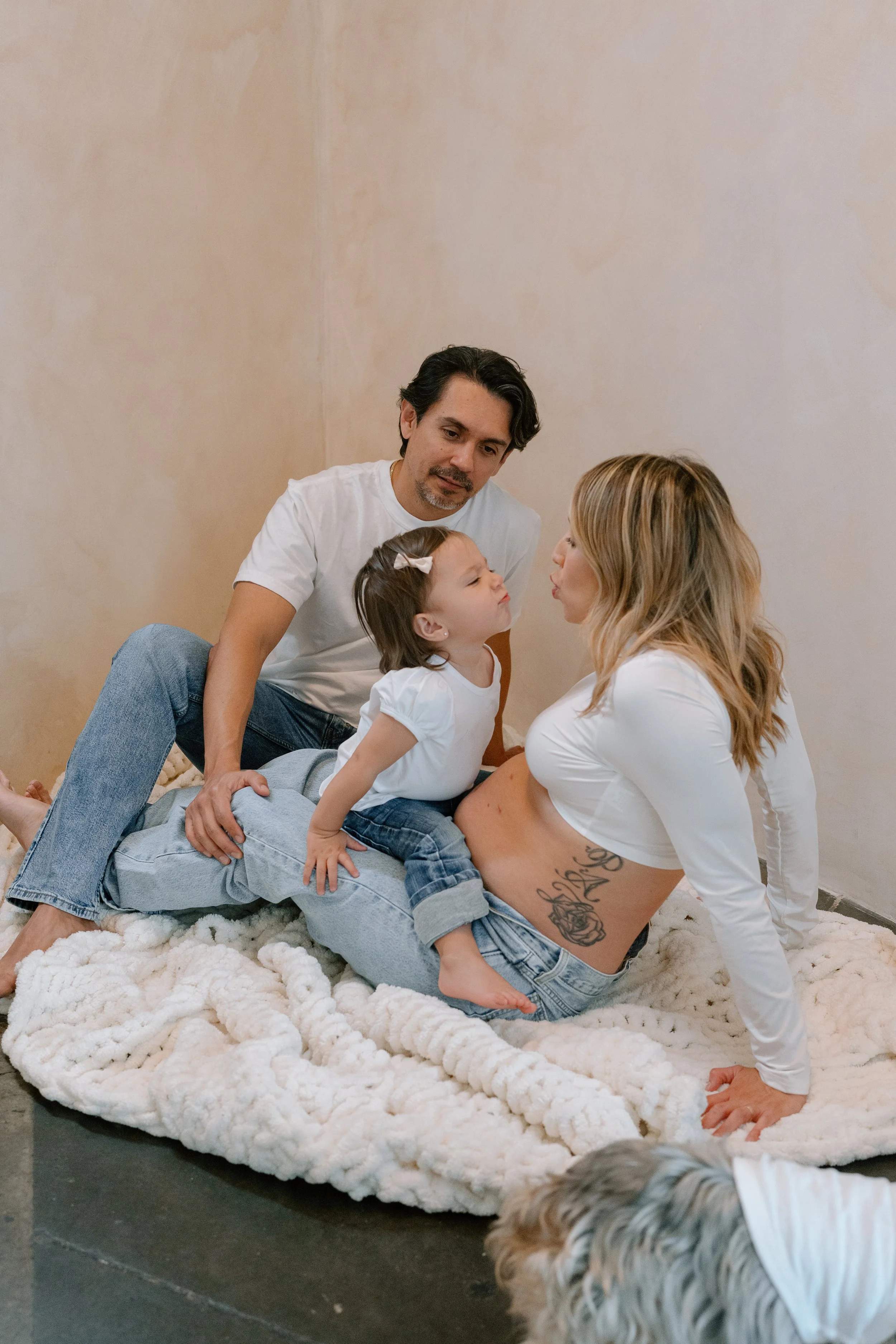 Ana + Servando_Maternity_Costa Mesa_26.05.17_Melissa Rae Photography-21.jpg