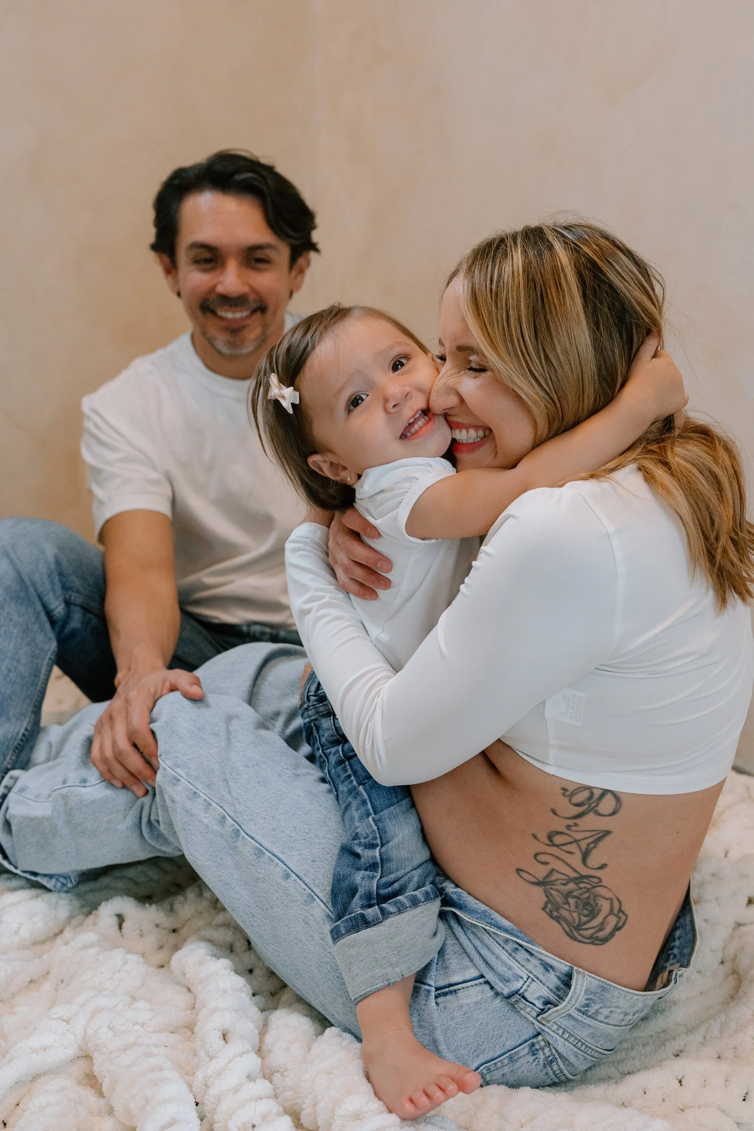 Ana + Servando_Maternity_Costa Mesa_26.05.17_Melissa Rae Photography-26.jpg