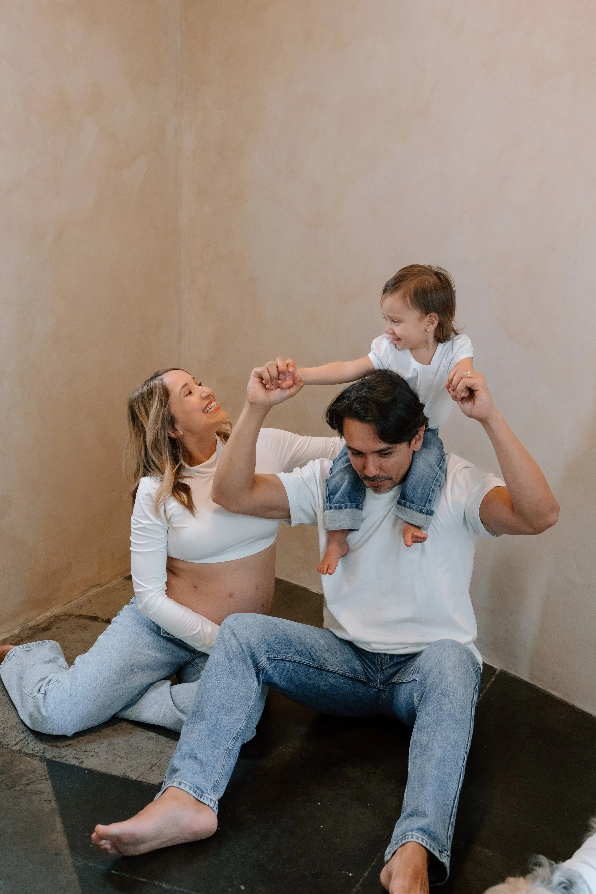 Ana + Servando_Maternity_Costa Mesa_26.05.17_Melissa Rae Photography-33.jpg