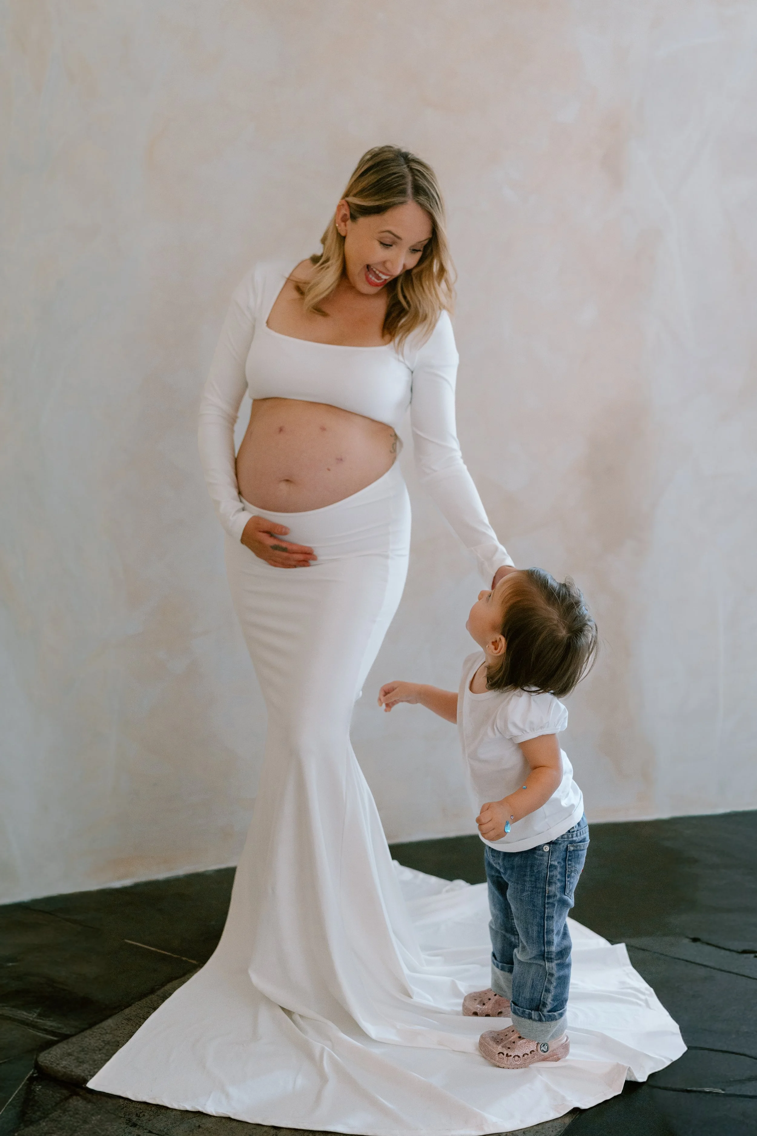 Ana + Servando_Maternity_Costa Mesa_26.05.17_Melissa Rae Photography-191.jpg