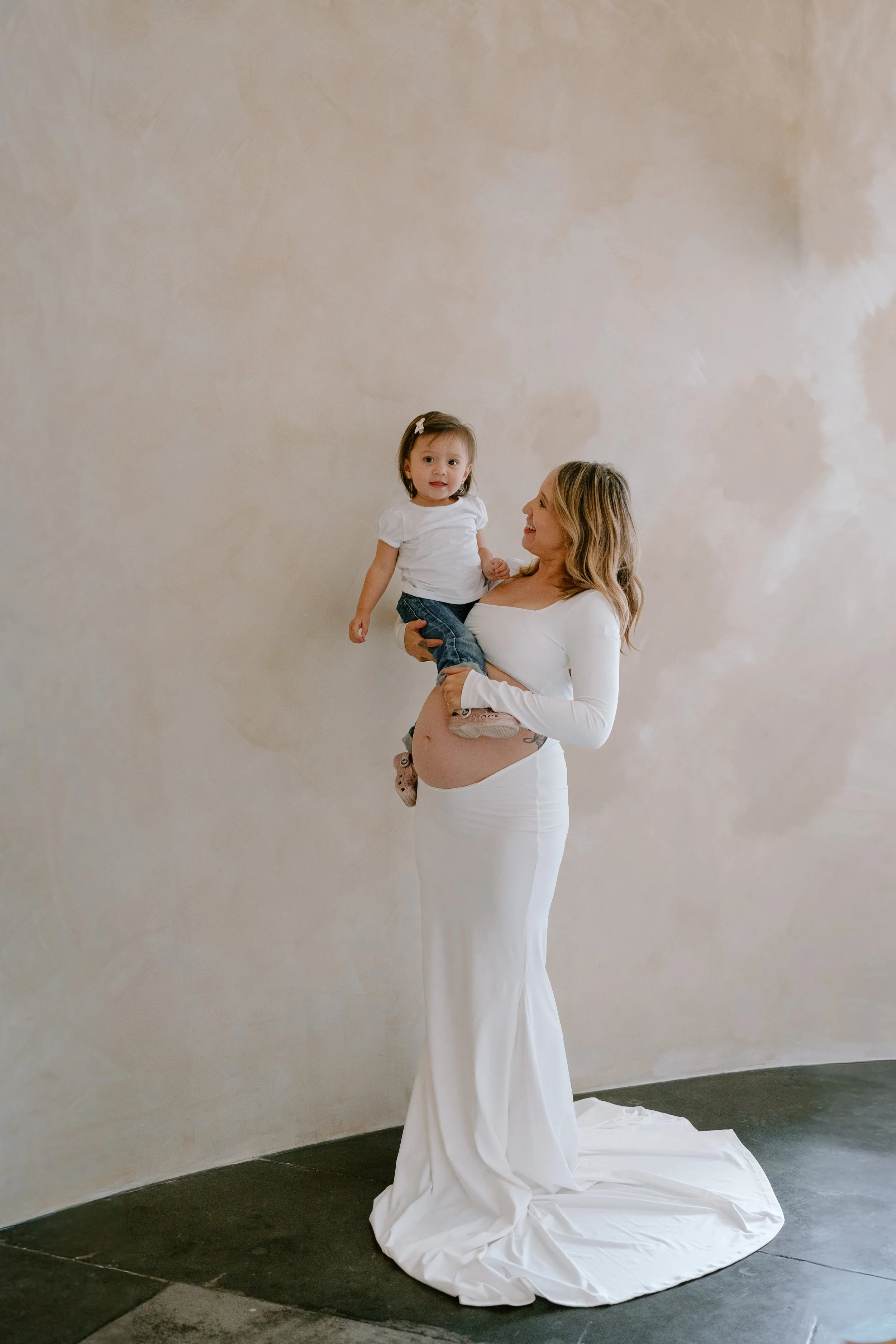 Ana + Servando_Maternity_Costa Mesa_26.05.17_Melissa Rae Photography-207.jpg
