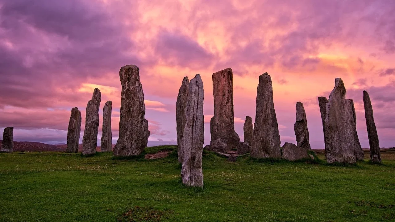 standing stone circlecallanish isle of lewis.jpg