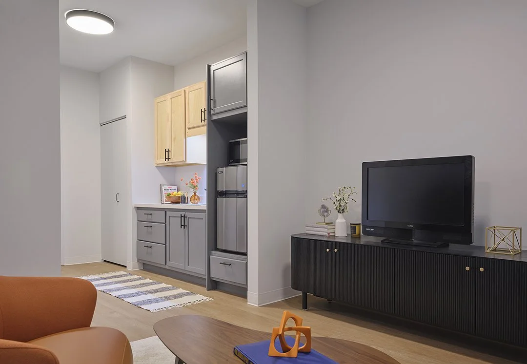 00803_029_Unit Kitchenette.jpg