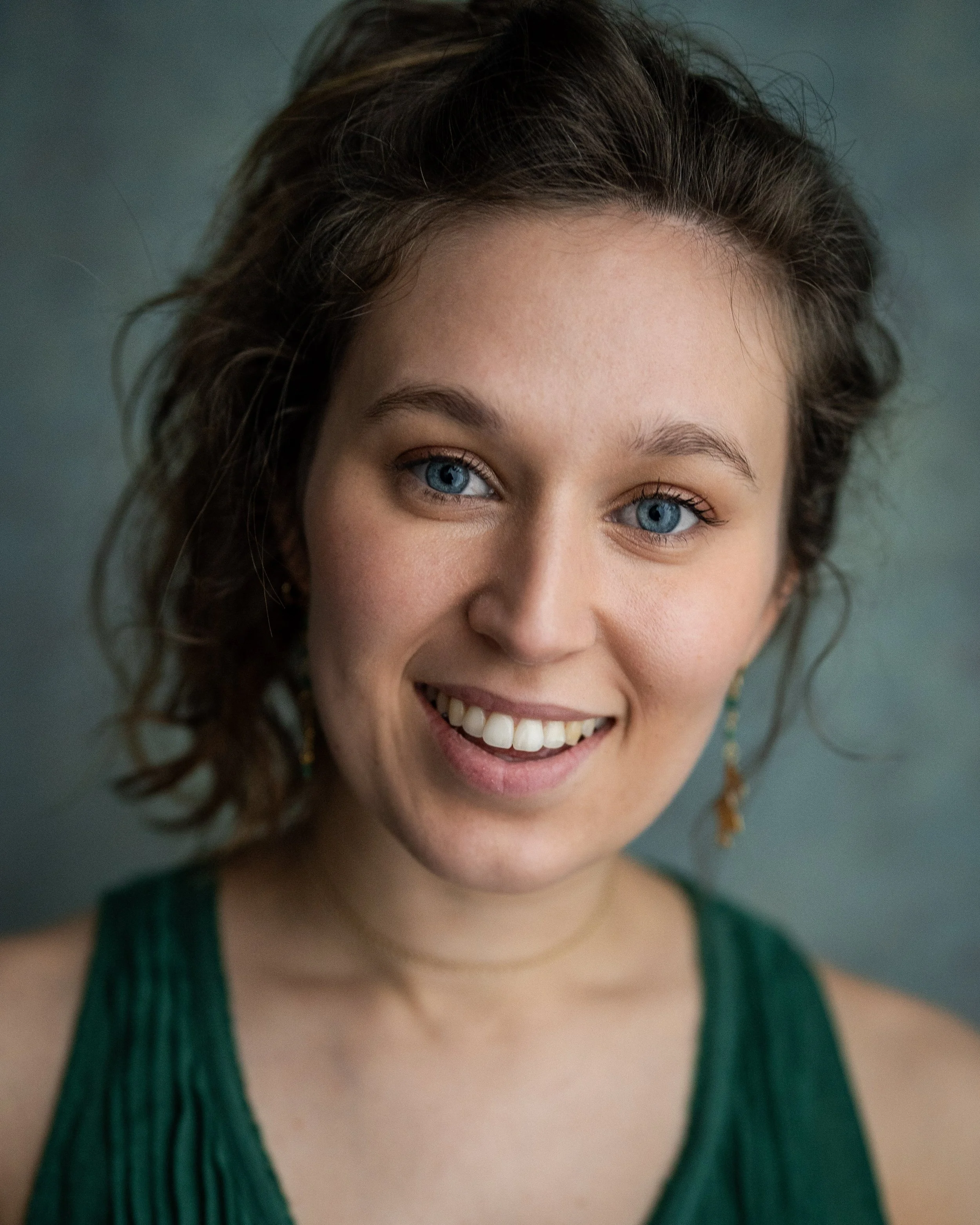 EVELYN ROSE HEADSHOT.jpg