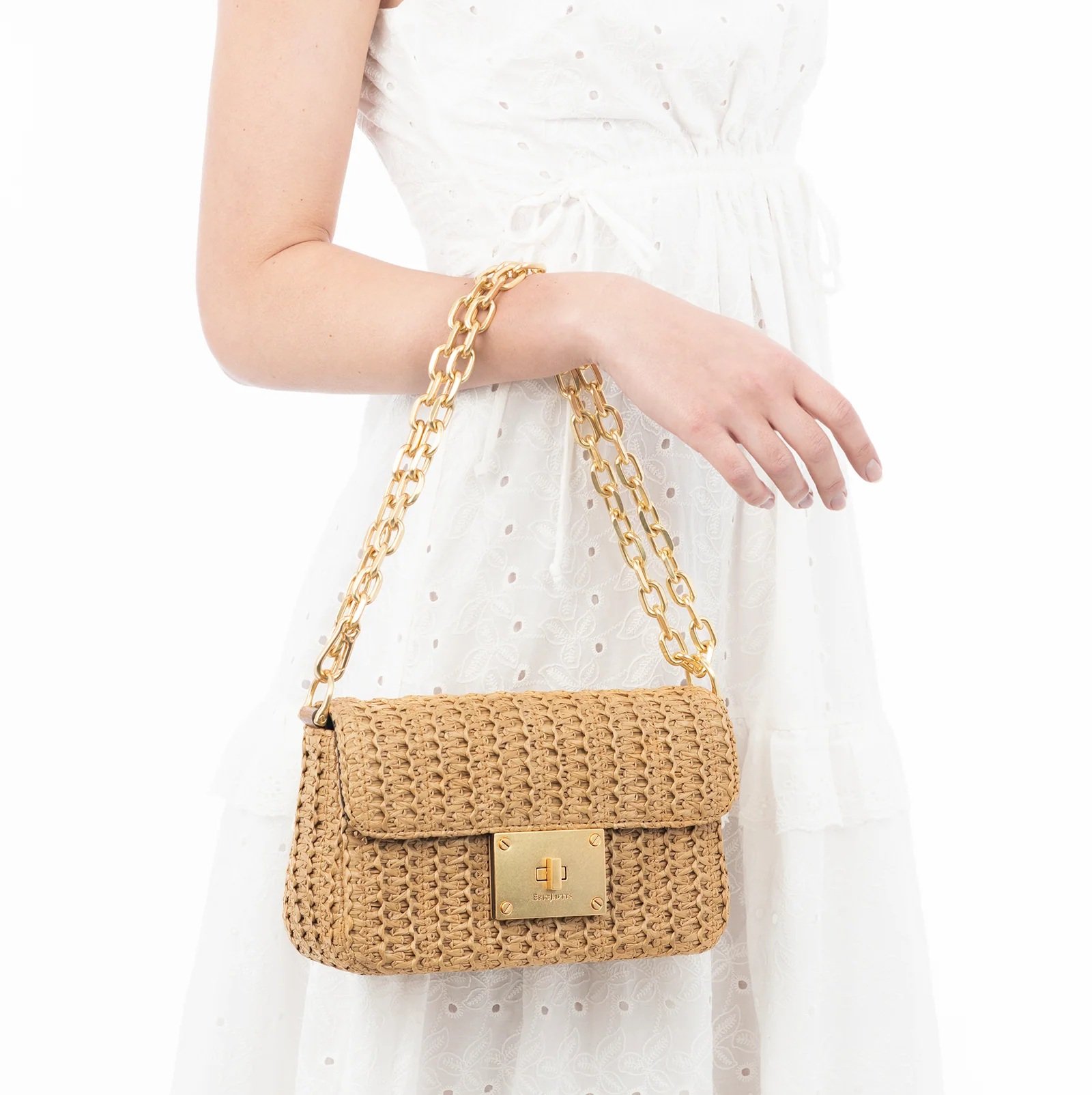 SS24_23181_LIL_CHERIE_NATURAL_WRIST_522534c8-9432-4377-9e7f-aecbee28323f_3000x.jpg