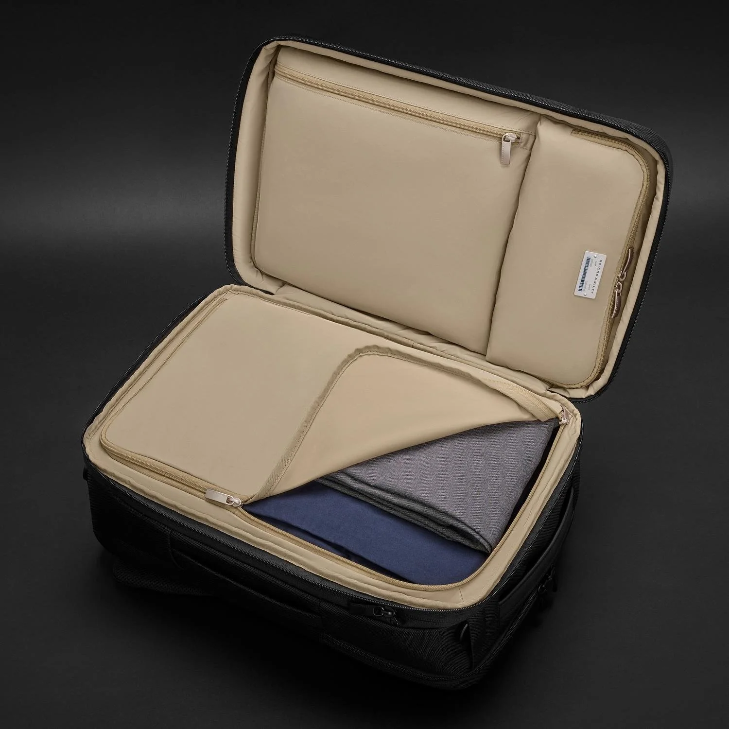 BL295X-4_MainCompartmentFeature.jpg (Copy)