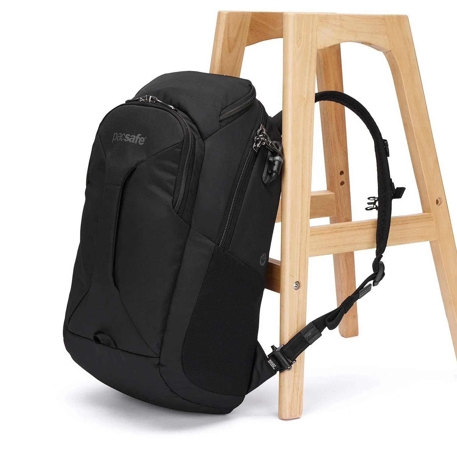 PacsafeEXP_28LBackpack_60314100_Black_7.jpg