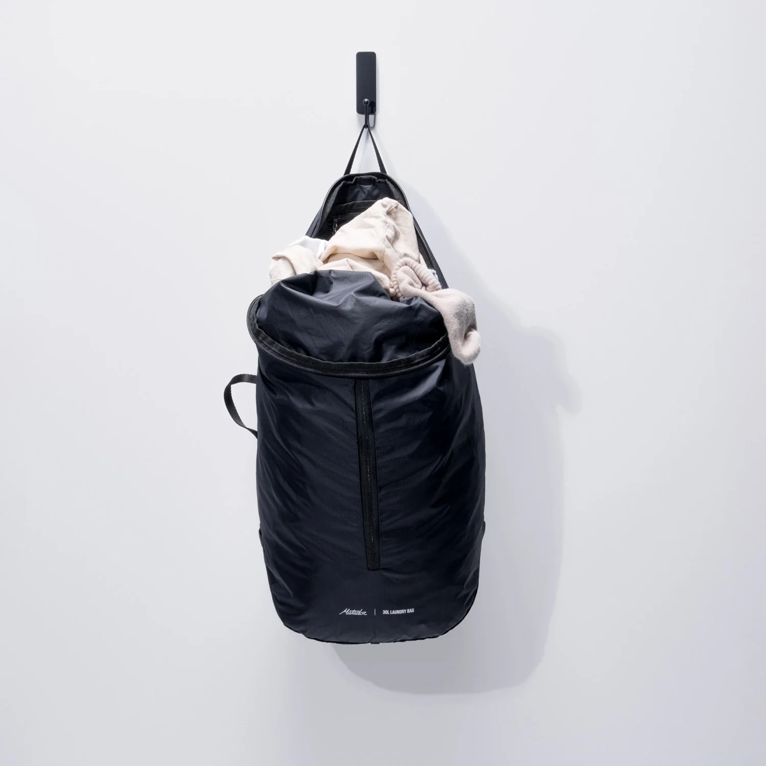 MATLB1001BK_Matador_LaundryBag_Studio_8.jpg (Copy)
