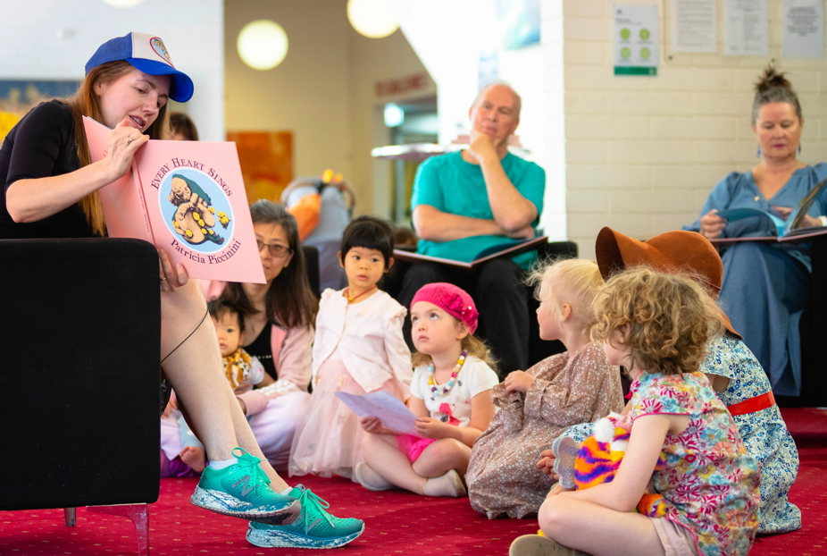  Patricia Piccinini book reading at Temora Shire Library. 