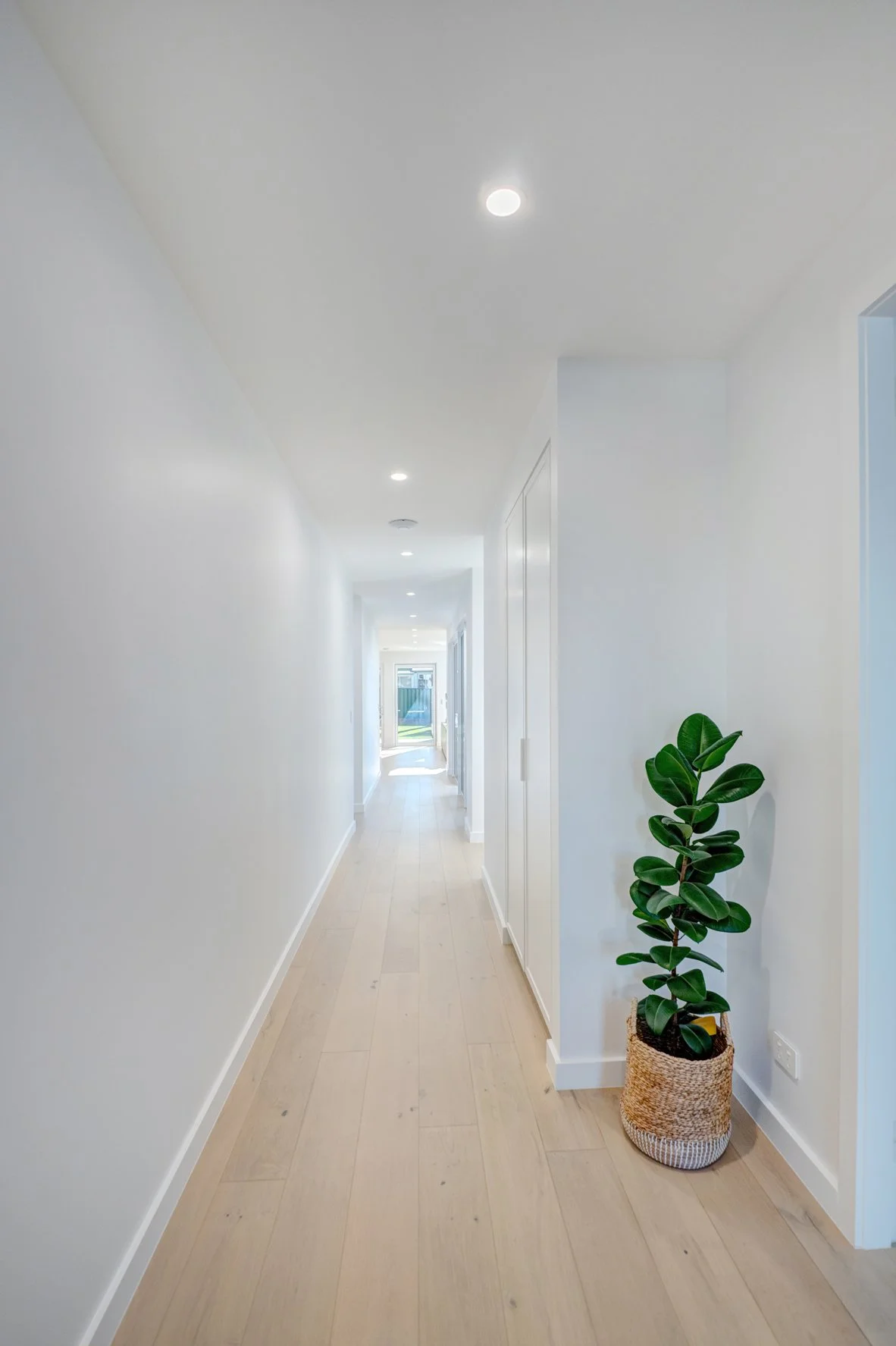 3825 MBA25 Caringbah 08.jpg