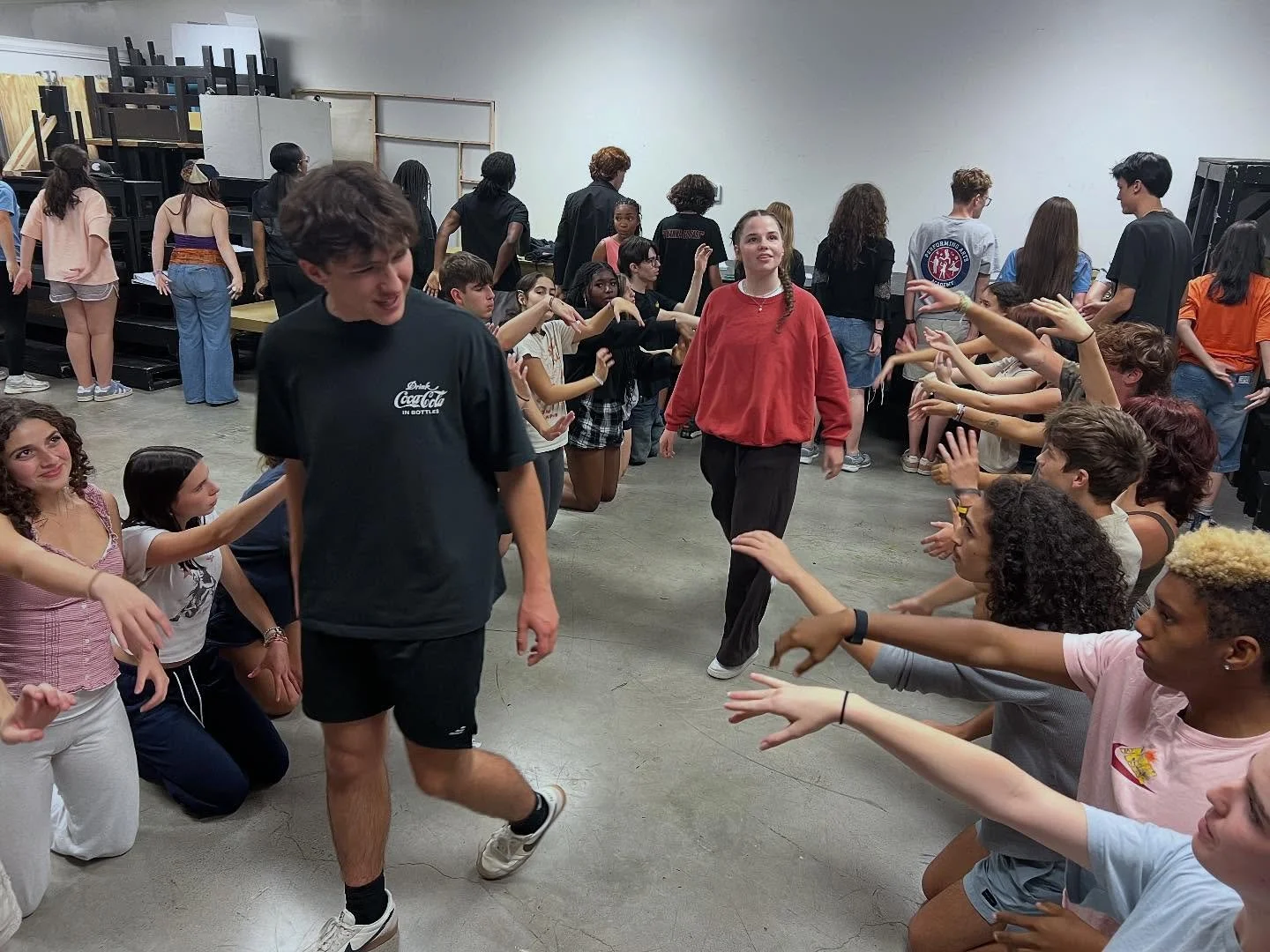 Journey with us as we go Down the Hole in our Senior Company production of Alice By Heart this January! Save the date, this show is can’t miss! 
#lanti #performingarts #music #theatre #musicaltheatre #schooloftheatre #communitytheatre #musicst