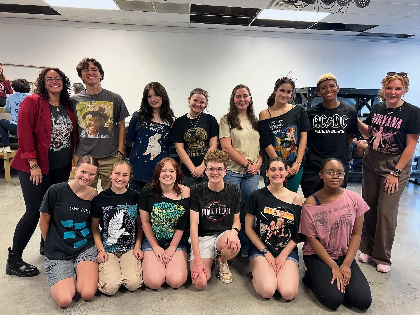 Spirit Week!! Some of our Senior Company wore their band tees yesterday π€© 
Today it’s Costume Day - show us your best!! 
#lanti #performingarts #music #theatre #musicaltheatre #schooloftheatre #communitytheatre #musicstudio #indiantrail #mat