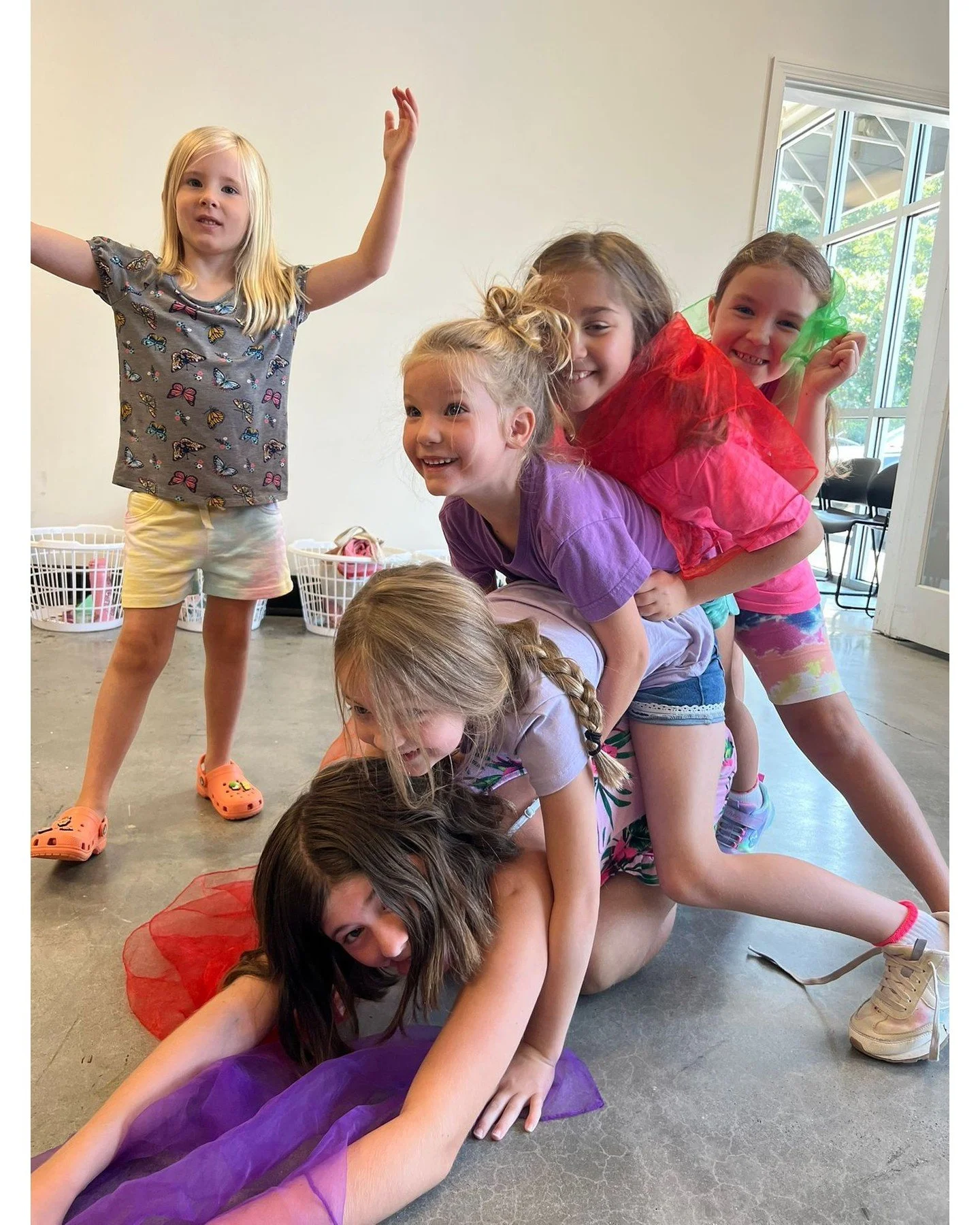 Summer Camp ✨JOY✨

There's nothing like the friendships made, the laughter shared, and the confidence gained at a Lanti summer camp! You've got 2 hours left to save big - register now! Camps are up to 40% off until midnight!

https://www.lantiperform