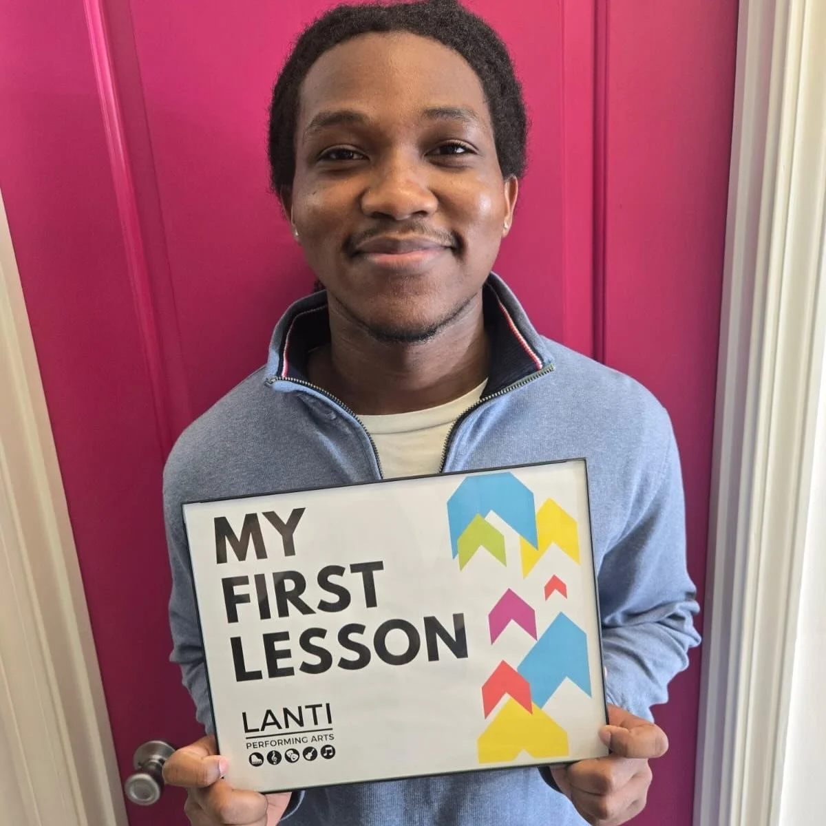 Happy first lesson, Khary! We&rsquo;re so proud of you and your dedication! 

#lanti #musiclessons #voicelessons #voice #music