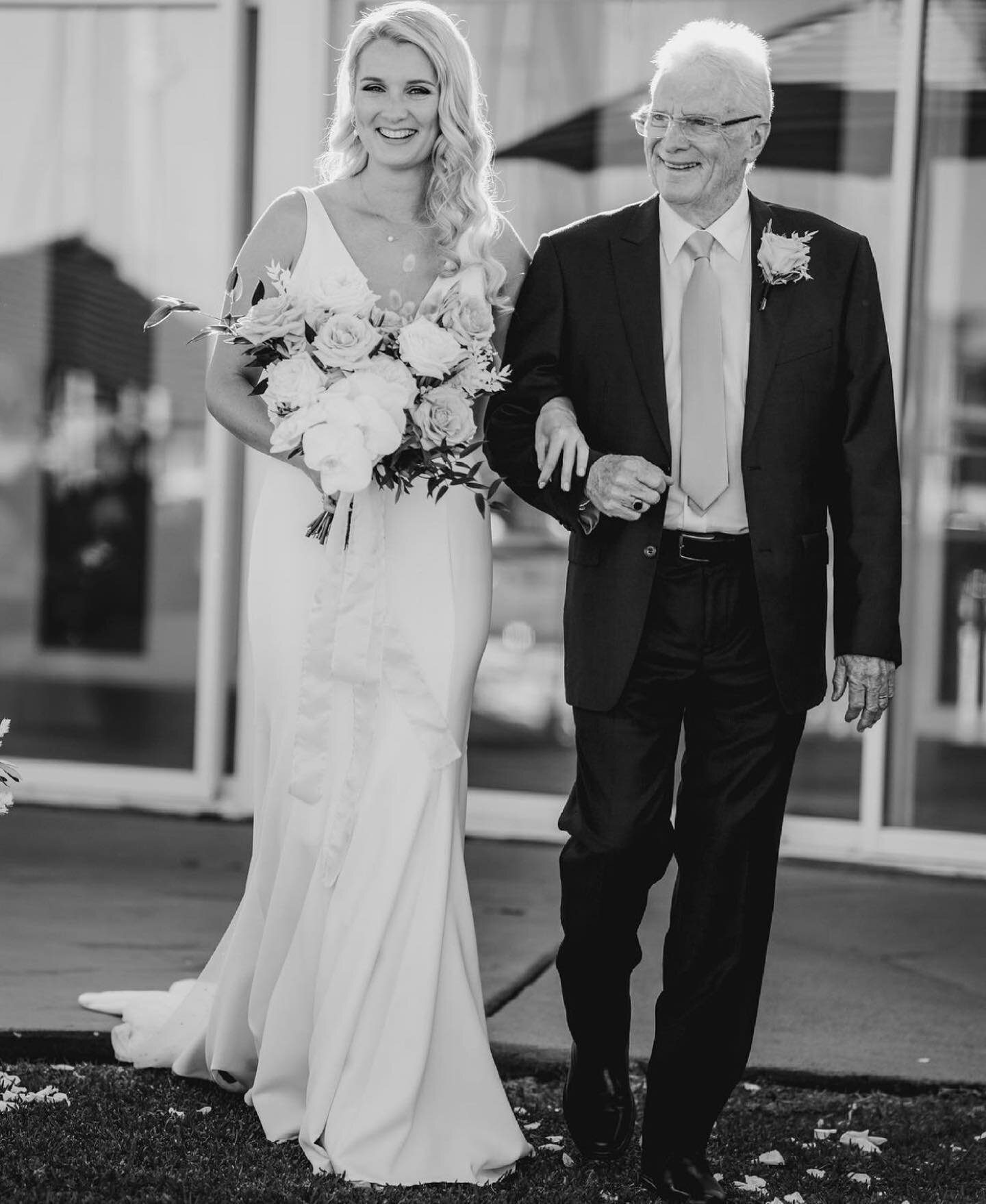 That special moment ~ walking down the aisle!!! 🤍🙌🏻🥰 From Miss to Mrs! @lifeandlovephotographybyleeb @ohhoneyflorals #pier33weddings