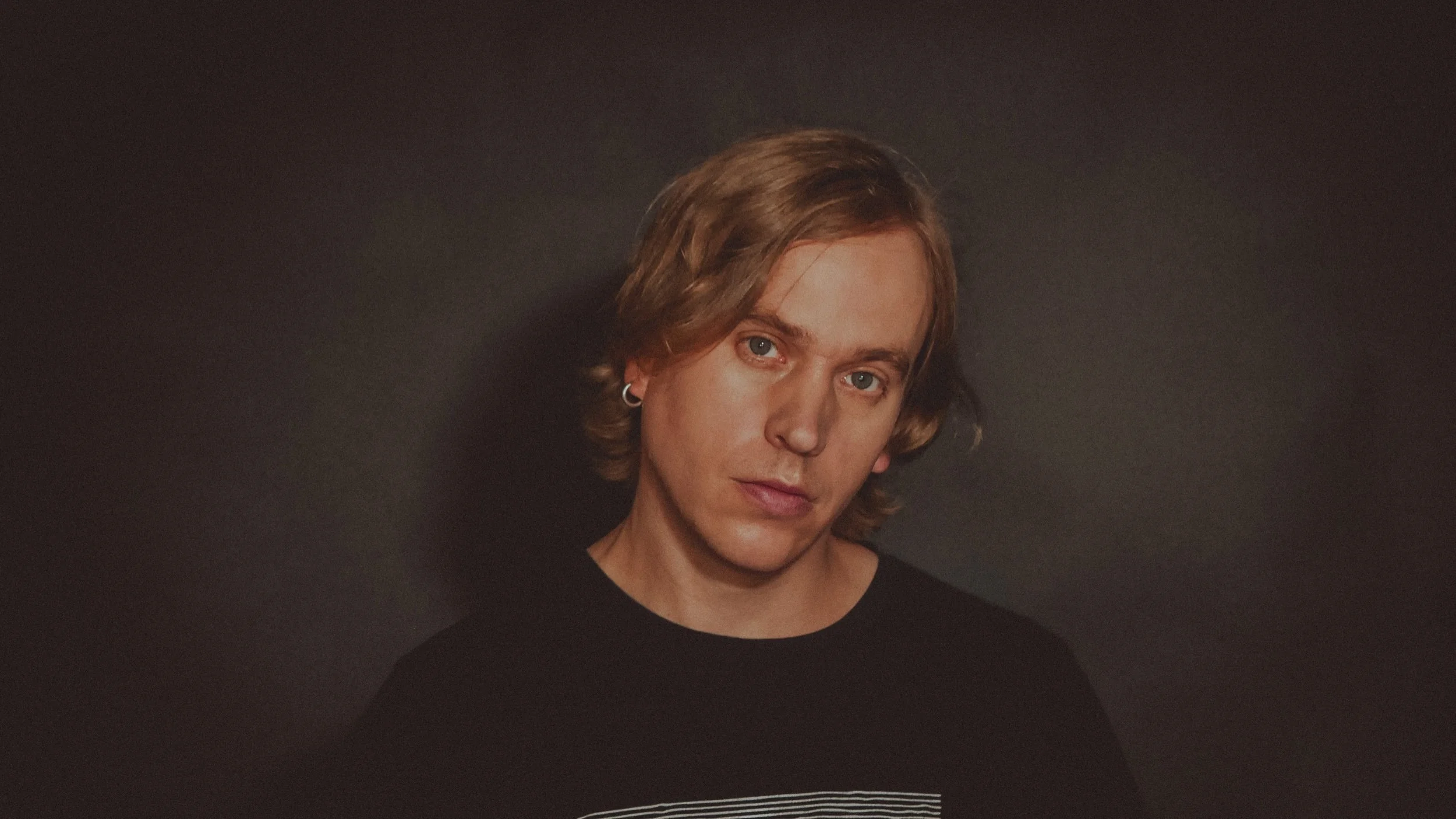 Luminous Wavez “Ashes of the Artist”