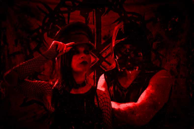 𝖘𝖚𝖎𝖈𝖎𝖉𝖊 x 𝖞𝖔𝖚𝖙𝖍’s “WORMGOD (from my cradle to your grave)” Holds Up a Mirror to Modern Society