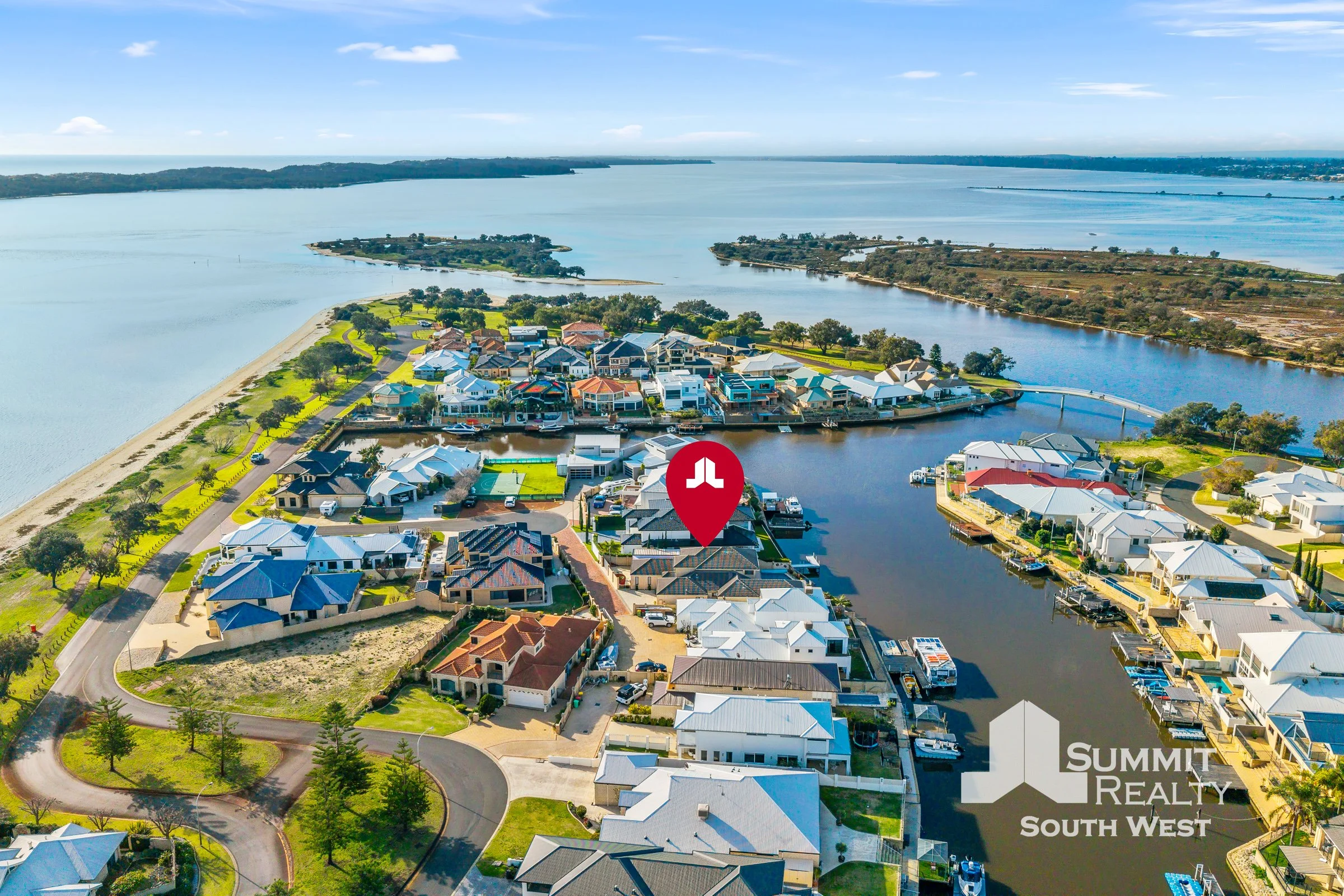 8 Basilica Place Pelican Point - 10.jpg