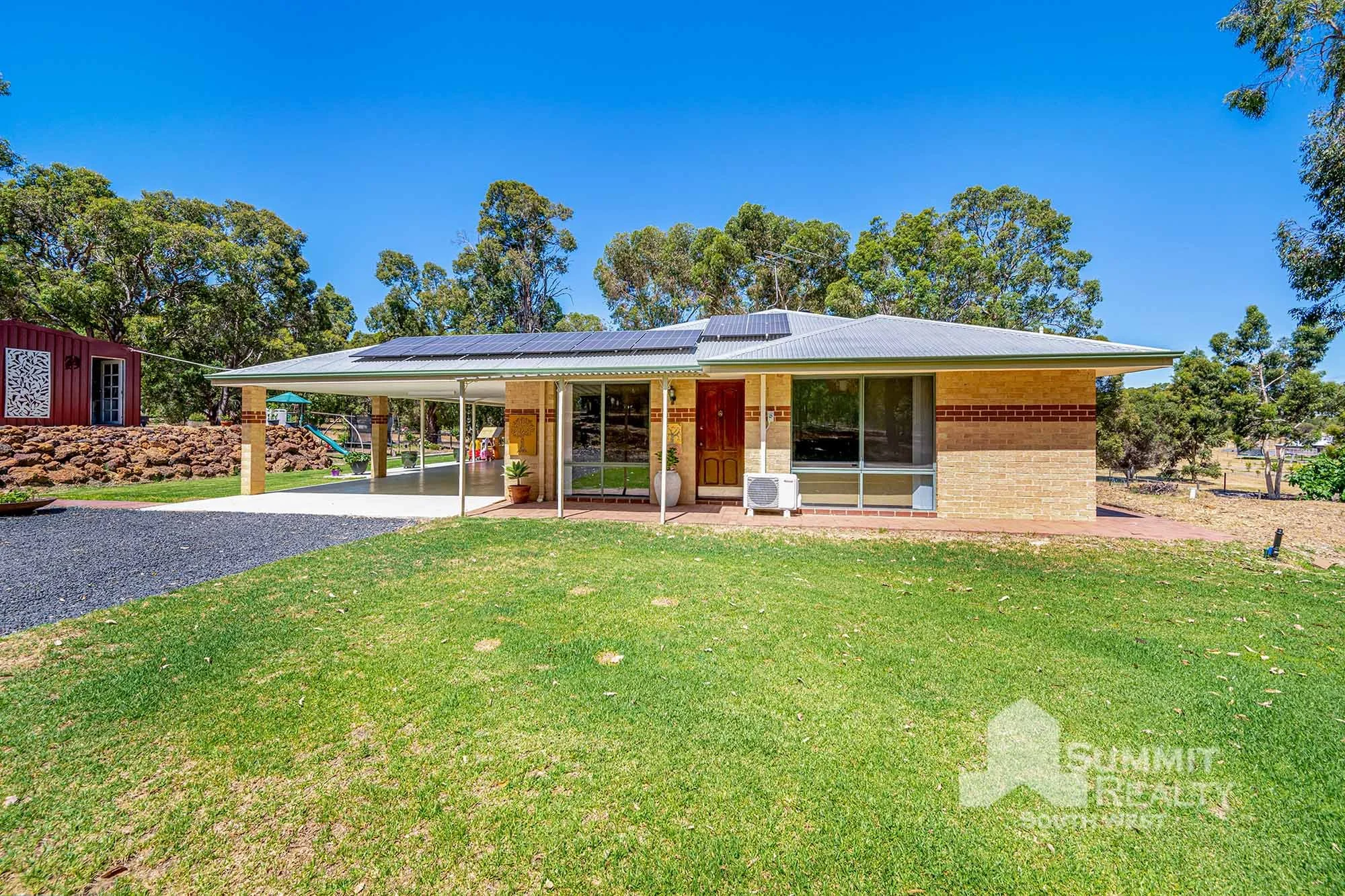 42 Howlett Ramble, Argyle