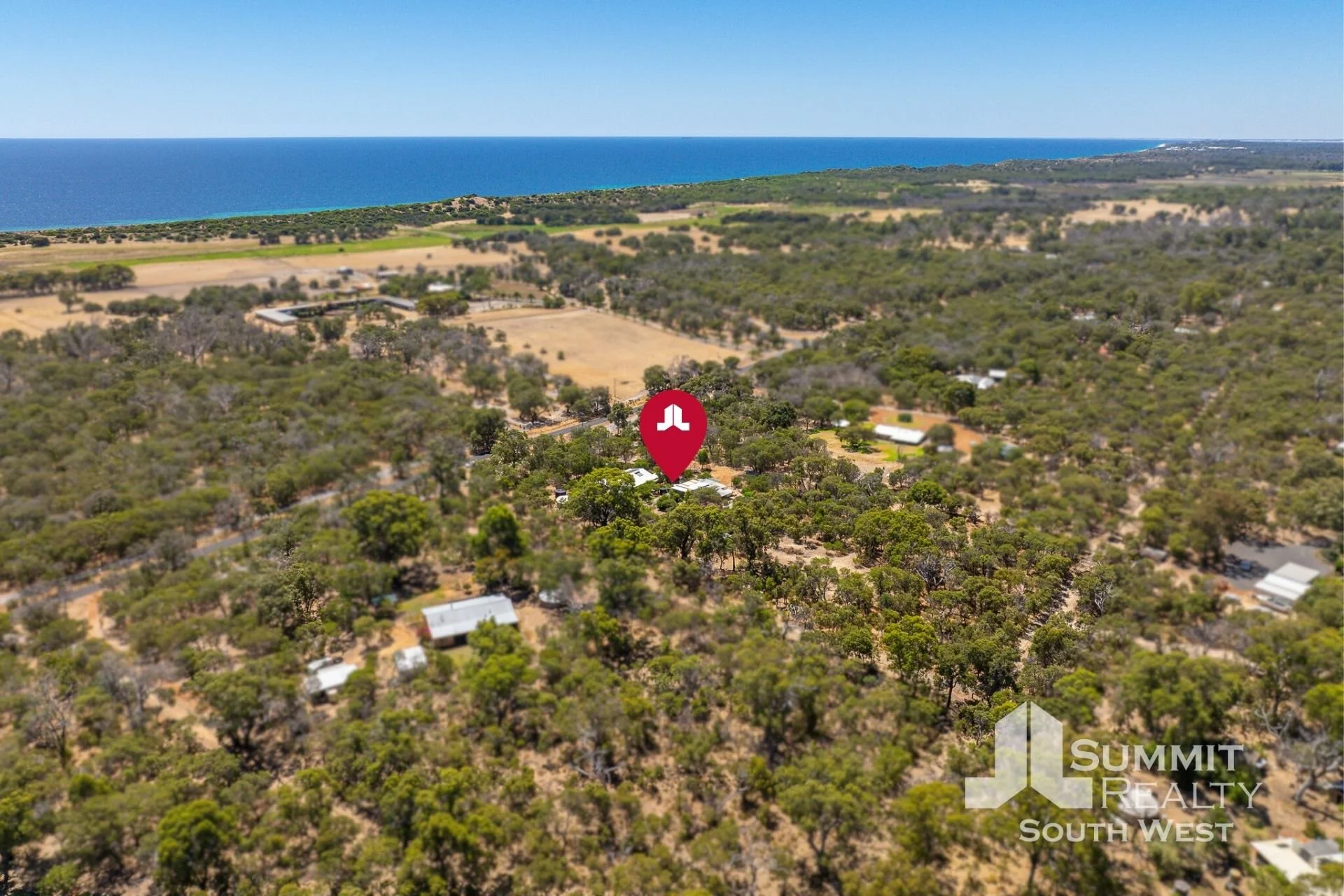 66 Minninup Road, Stratham