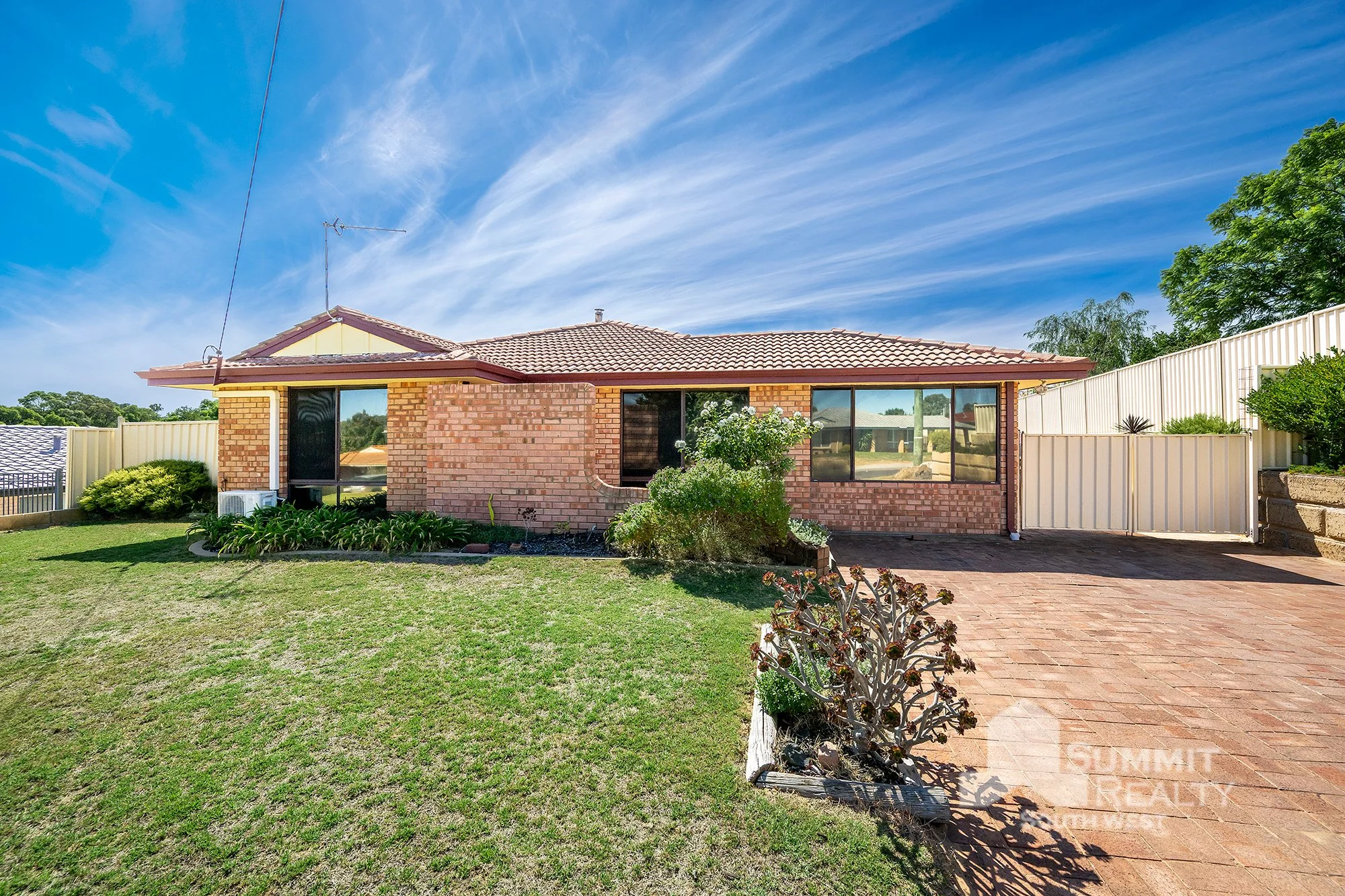 14 Littlefair Drive, Withers