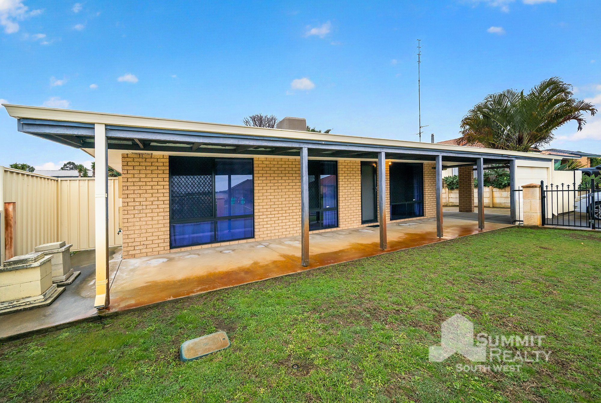 30 Brand Avenue, Usher