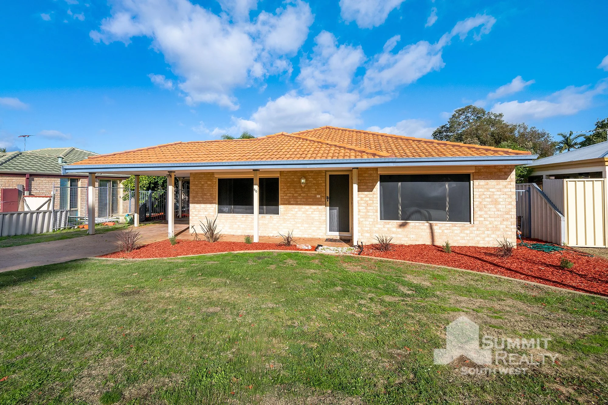 66 Winthrop Avenue, College Grove