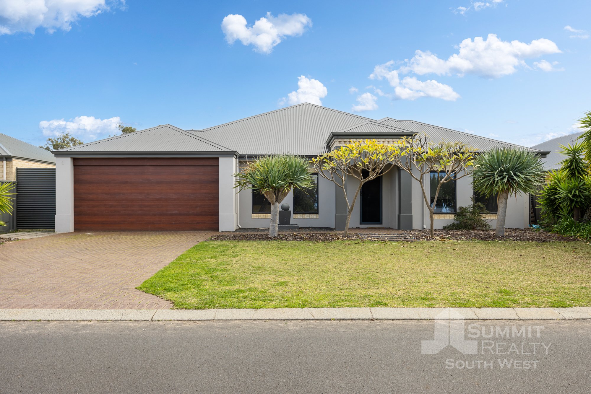 22 Nicolay Approach, Dalyellup