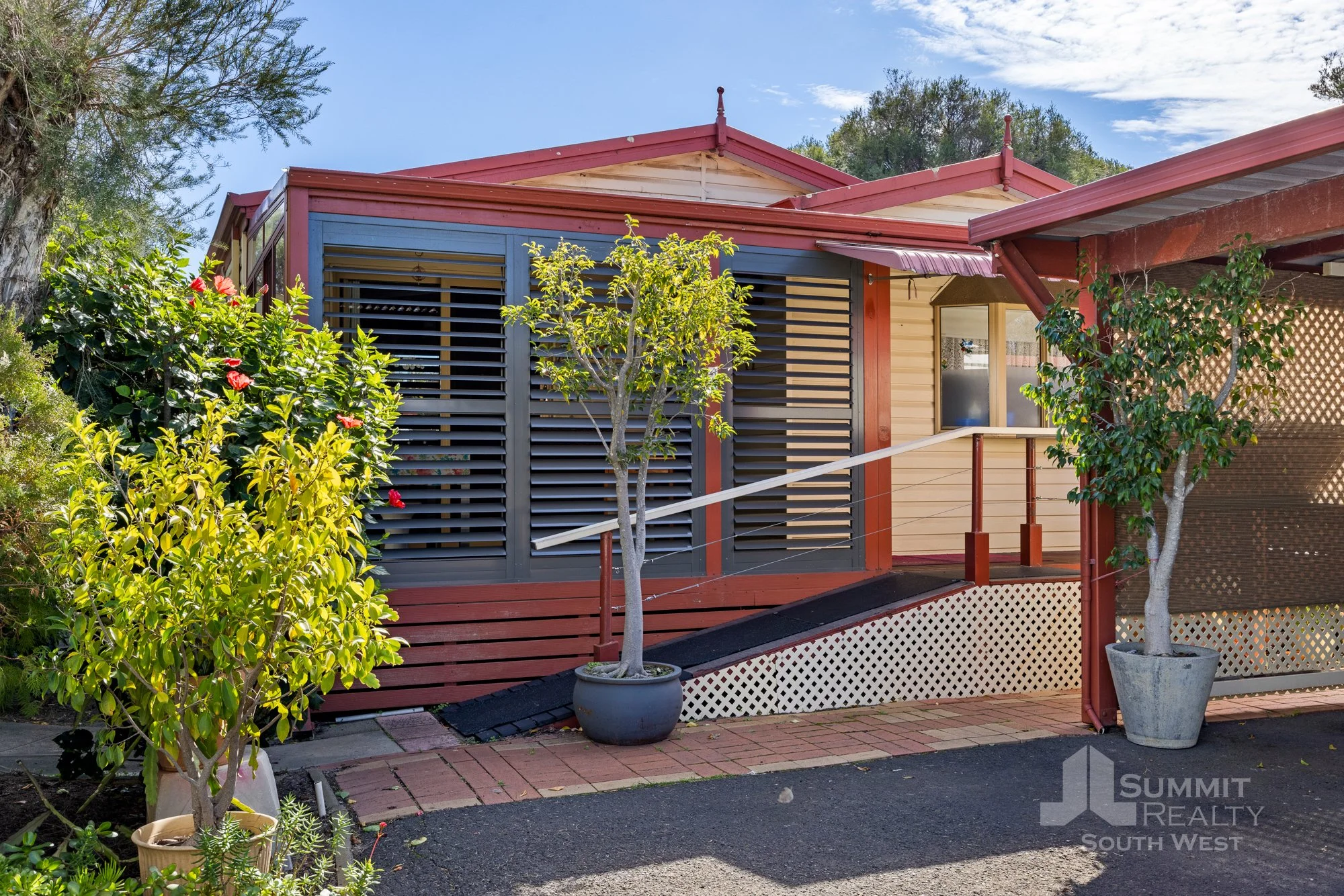 48 Riverside Caravan Park_2.jpg