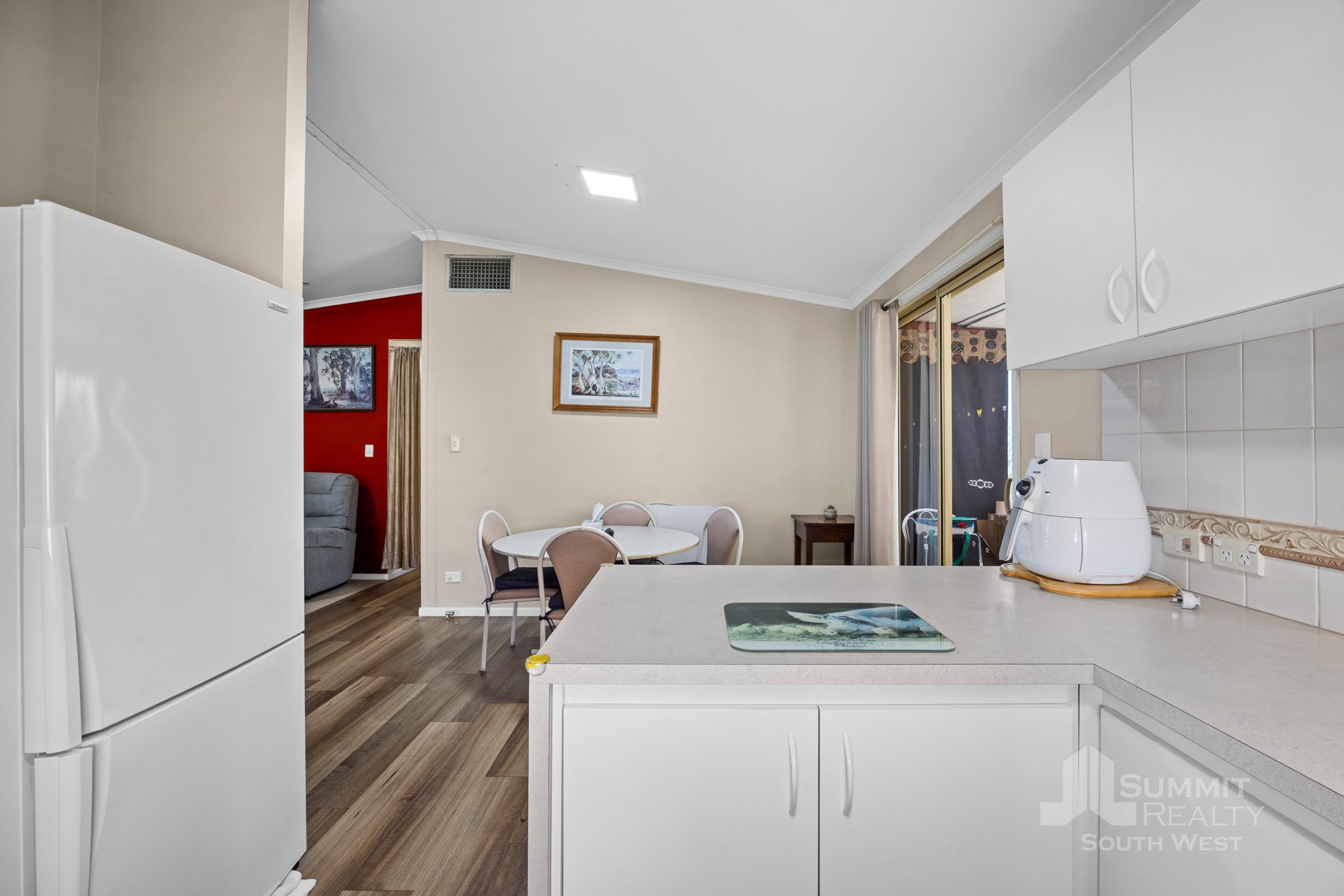 48 Riverside Caravan Park_15.jpg