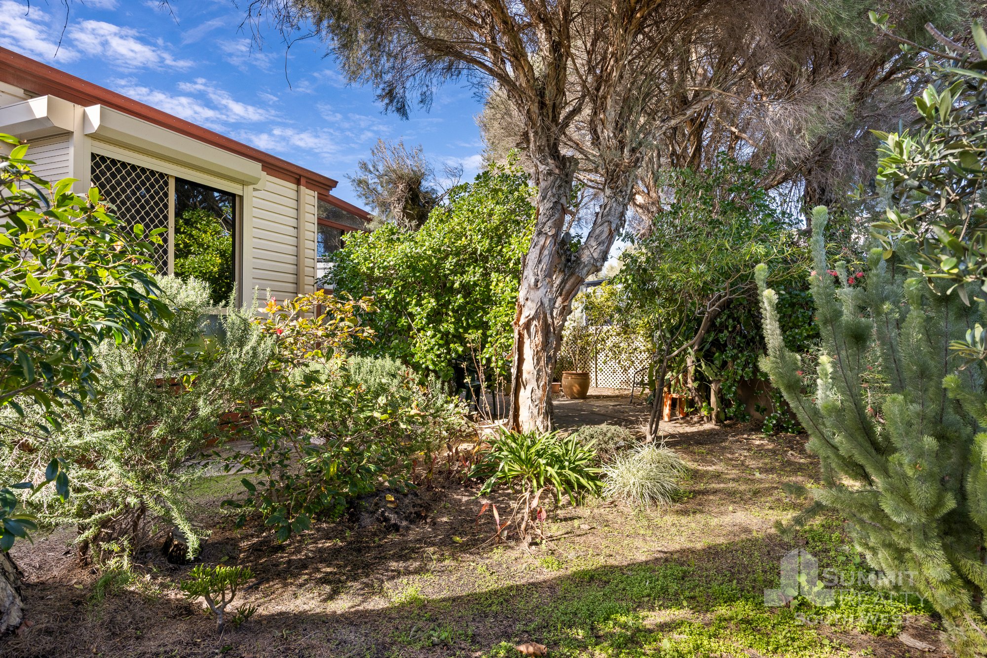 48 Riverside Caravan Park_30.jpg