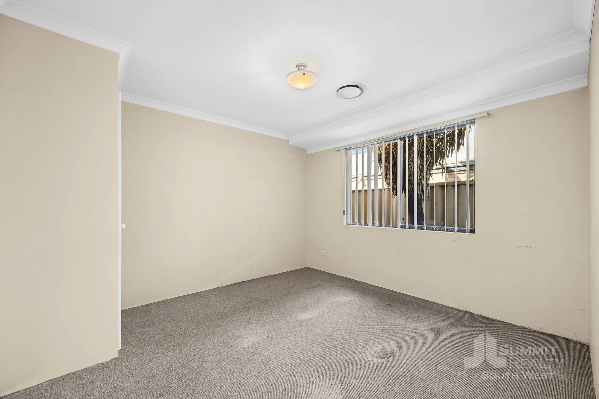 27 Blaxland Rd_8.jpg
