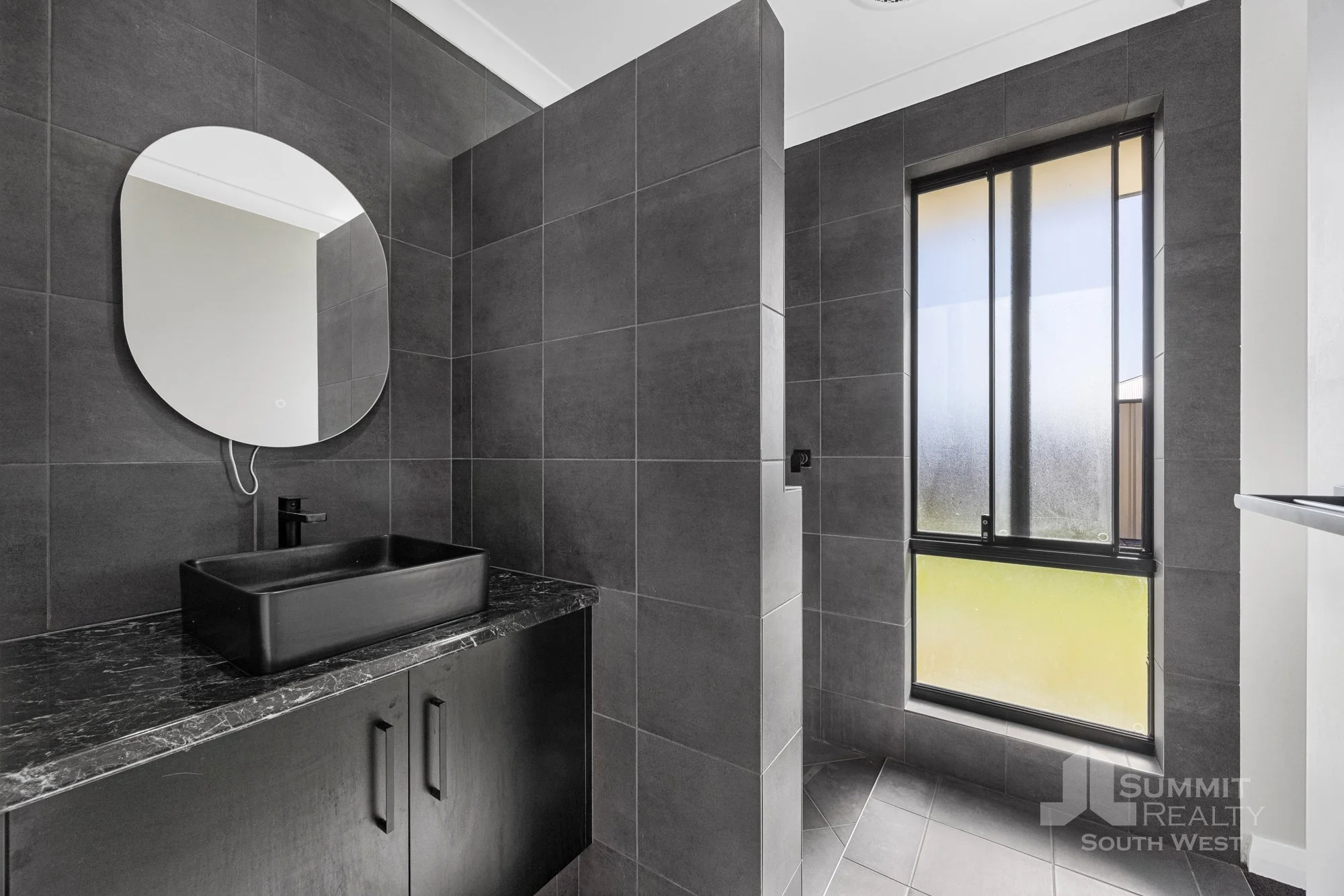 23 Groundlark Rd_7.jpg