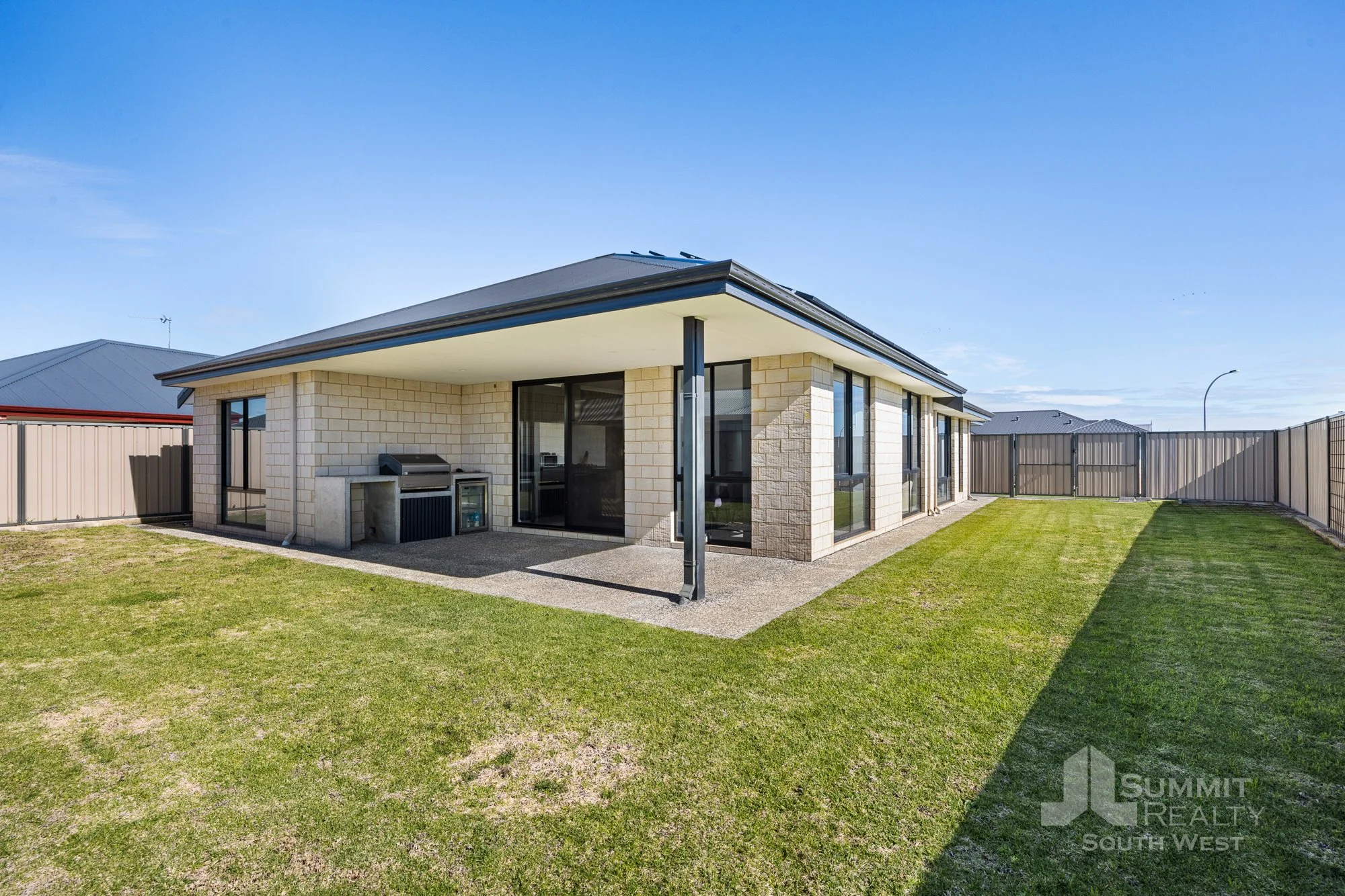 23 Groundlark Rd_23.jpg