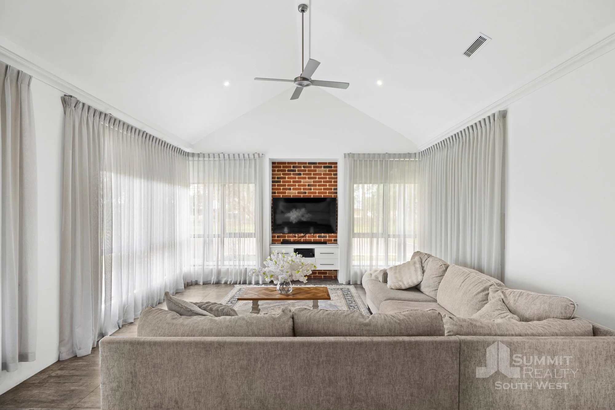 210 Garvey Rd_4.jpg