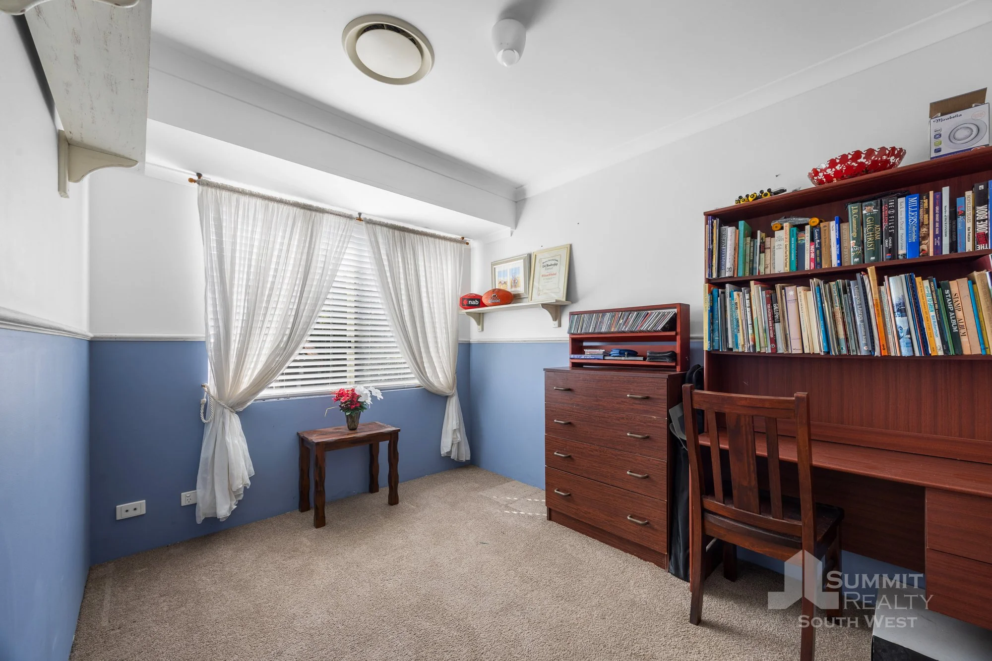 6 Hurst St_16.jpg