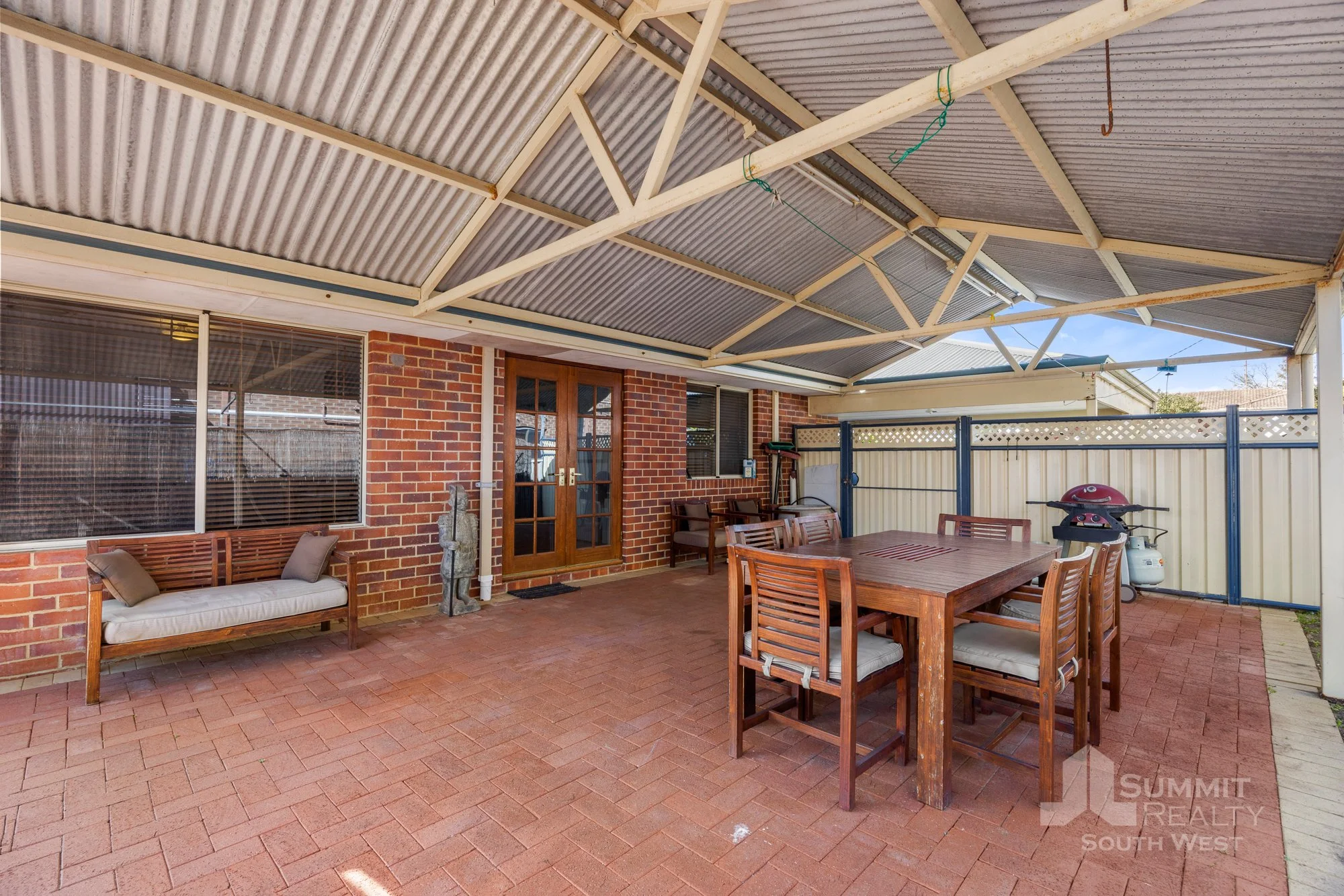 6 Hurst St_27.jpg