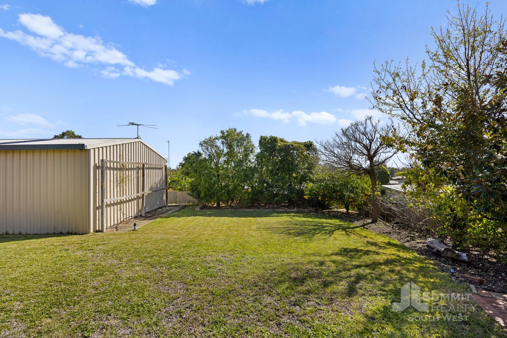 6 Hurst St_37.jpg