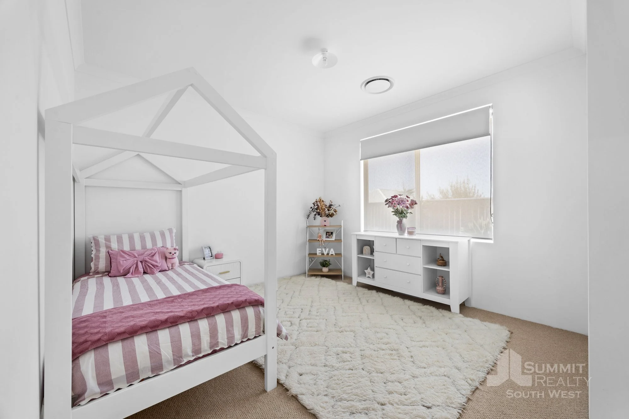 17 Cambria Rd_38.jpg