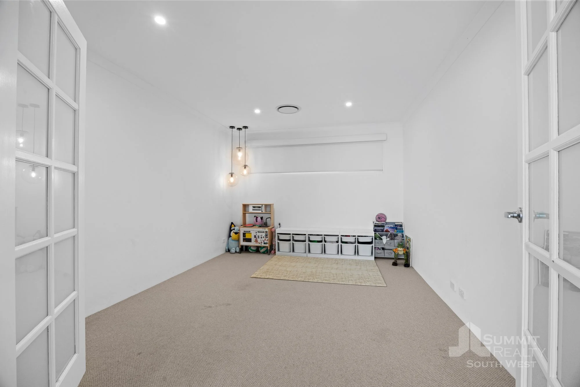 17 Cambria Rd_44.jpg